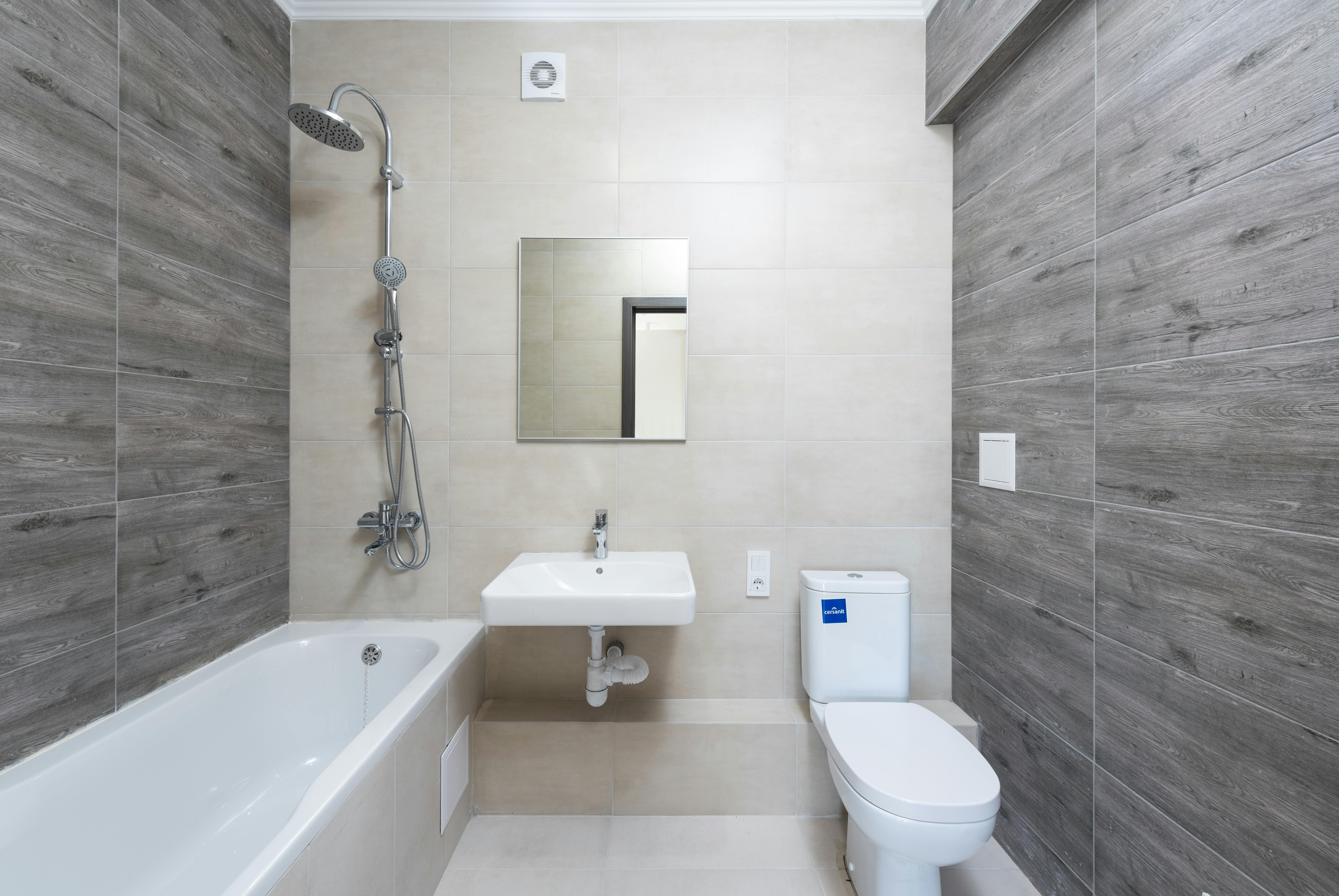 Why choose a professional bathroom installation?    Van installation ,   toilets   and   toilets   to be installed   shall be carried out with a precision that 