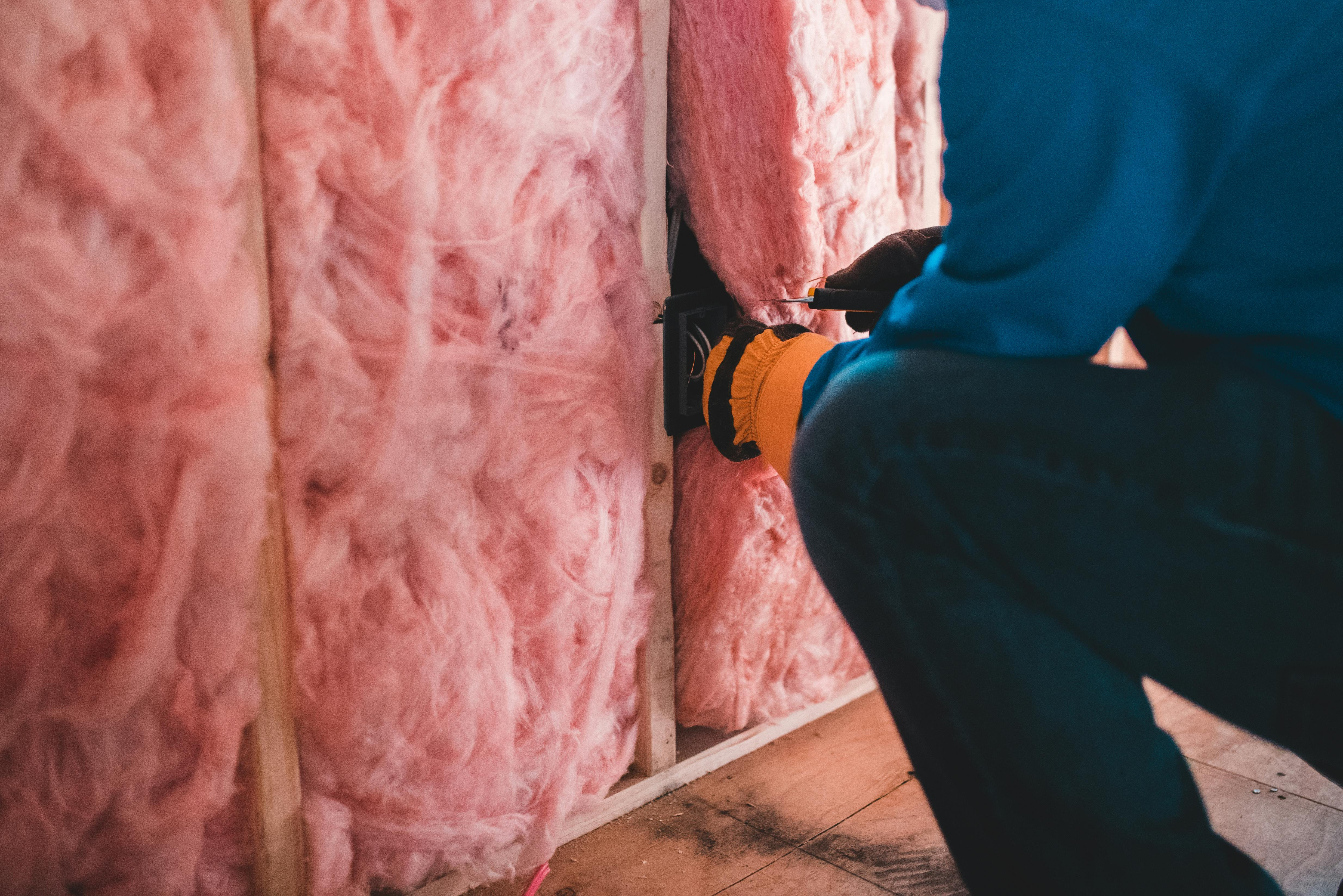 Full solution to improve the thermal integrity of the building     The solution combines professional  bundle wool installation  i, high quality material  Isove