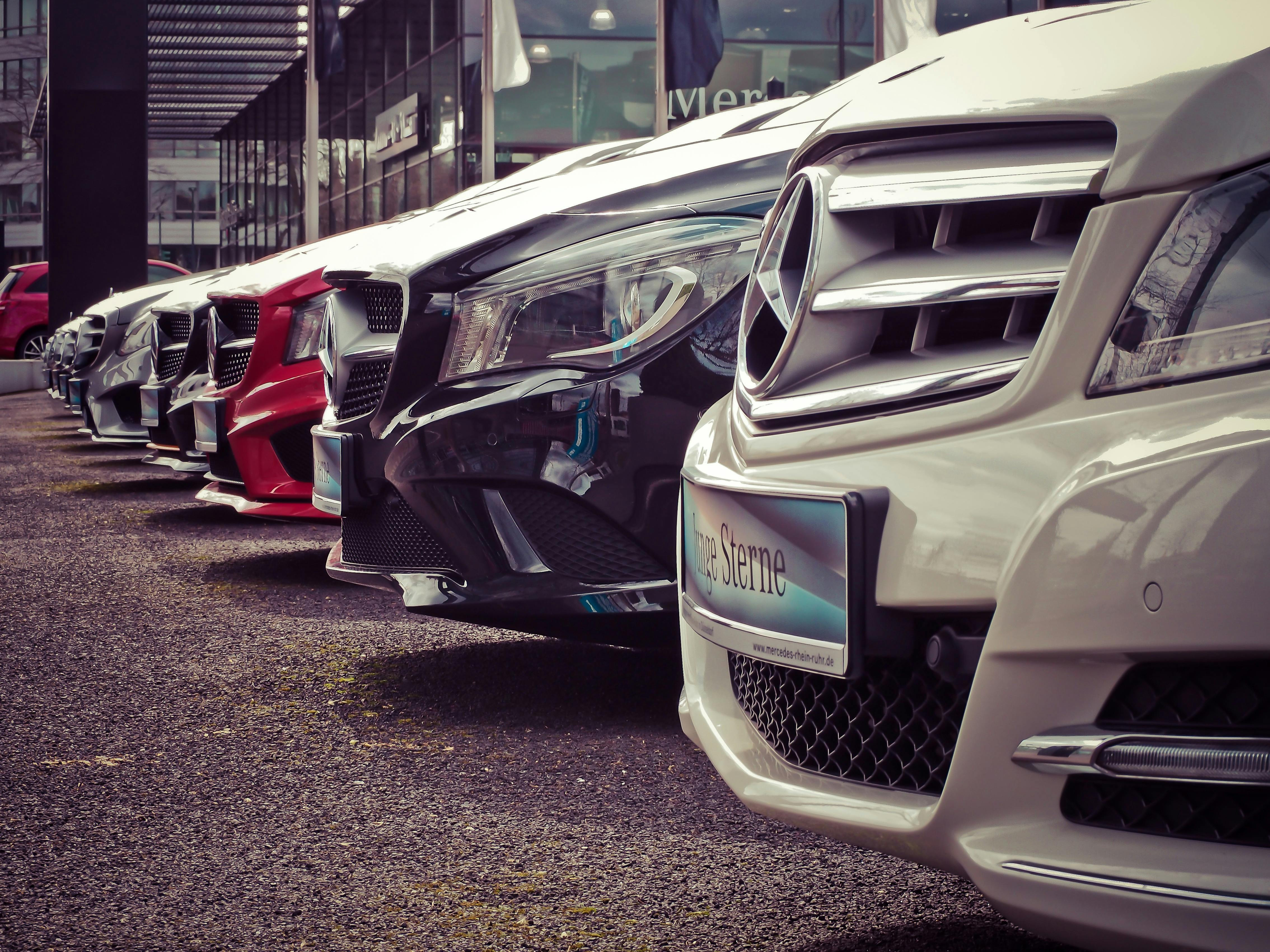 Vehicle rental  is a practical solution for both companies and private individuals who wish to move without long-term obligations and large initial investment. 
