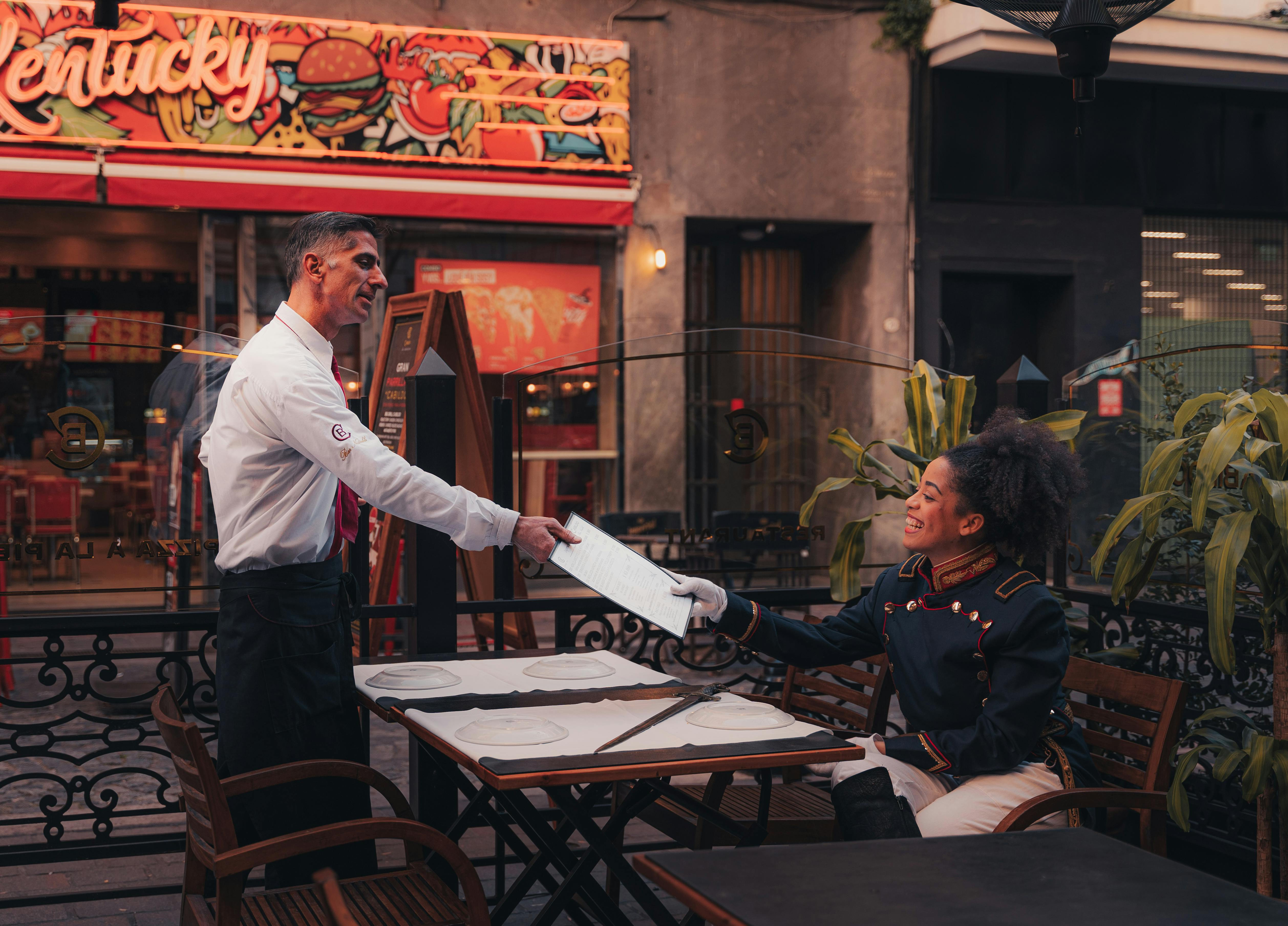 A cosy meal stop for road, local and group    A common meal place   is created for those who appreciate simple, tasty and smooth eating experience. Whether it's