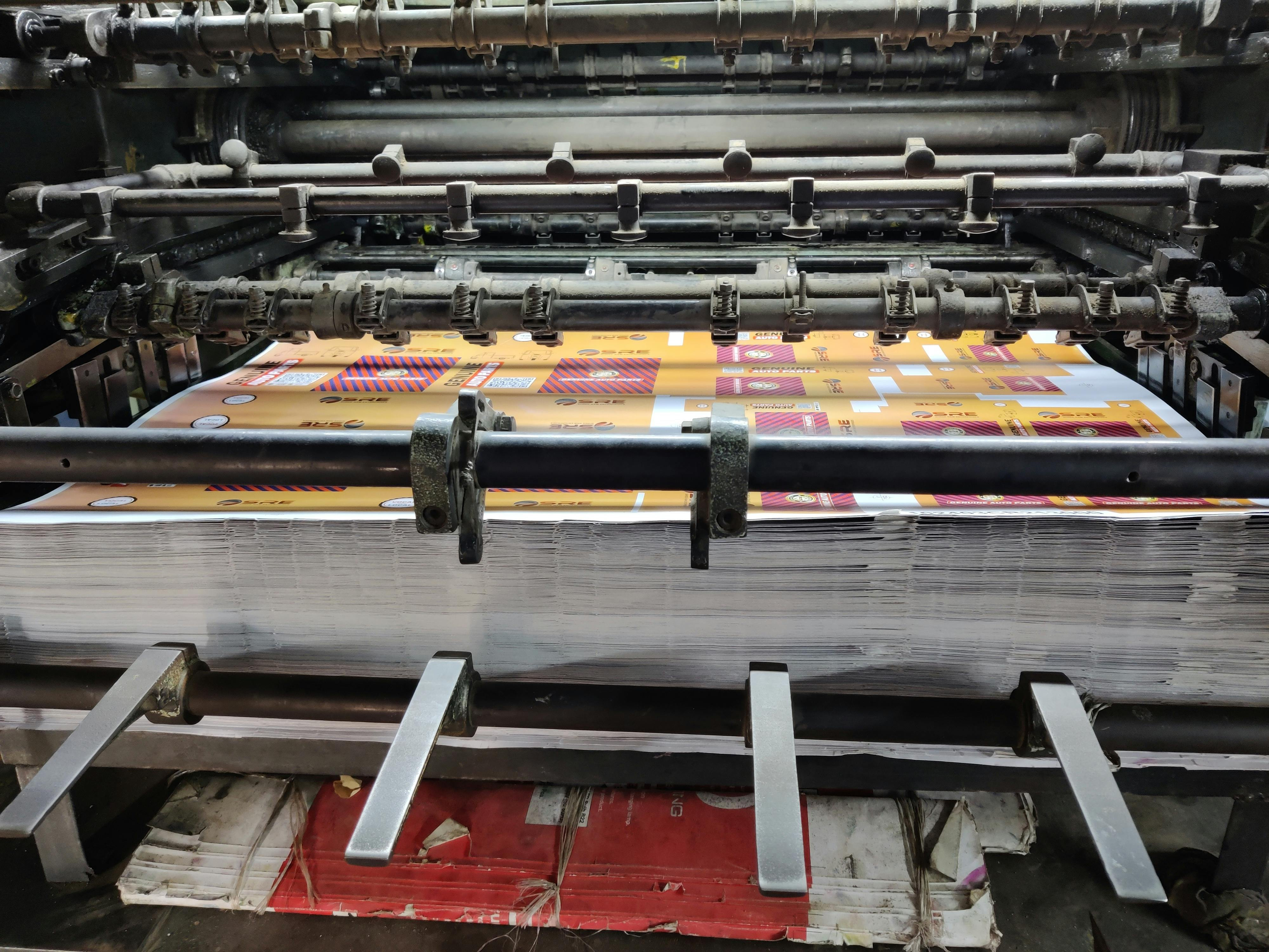 Speed and reliable printing and copying service A4-A0 < Colour ...