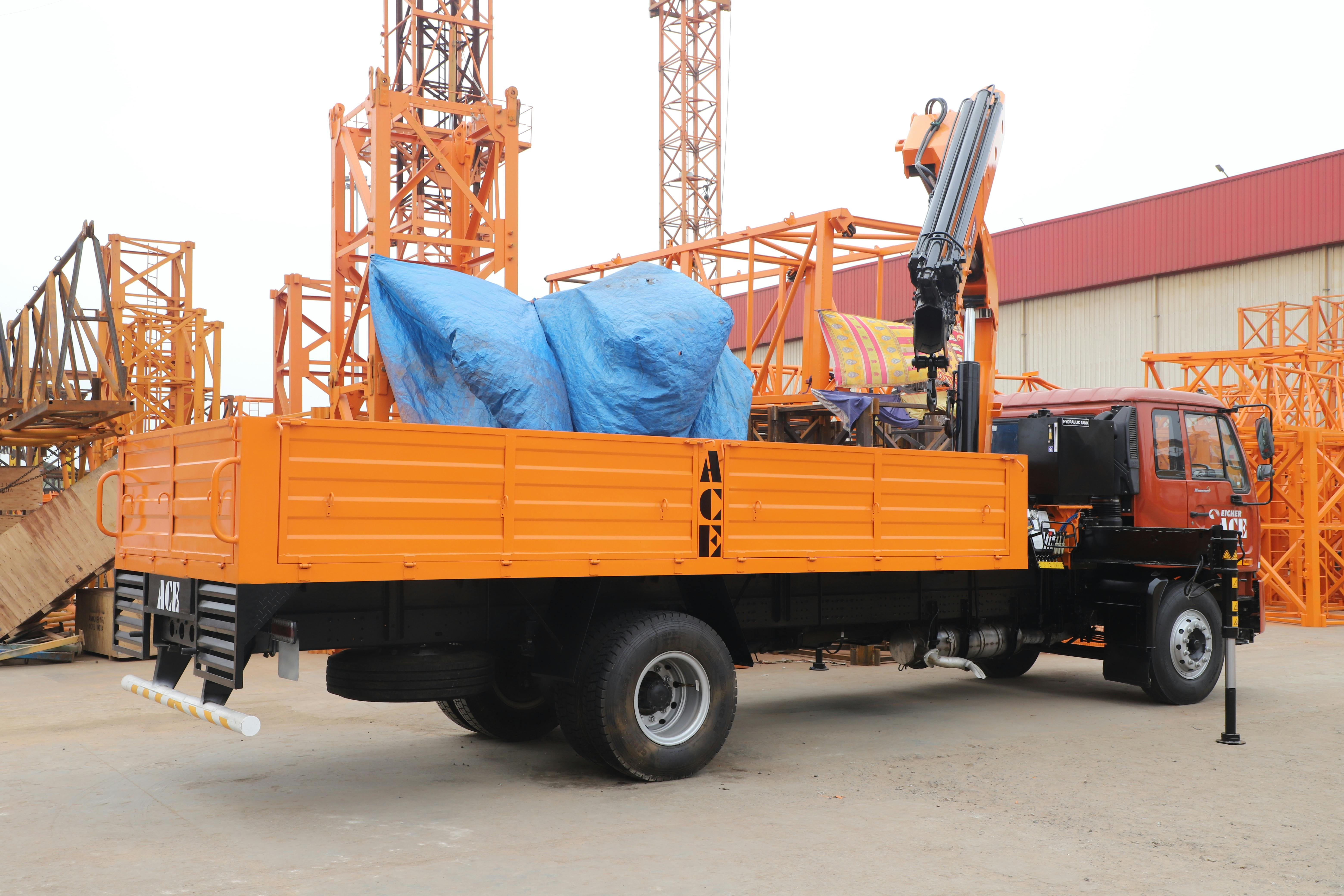 Combined transport  offers a fast and reliable solution for moving and installing materials without waiting for a separate lifting team. Tap vehicles combine tr