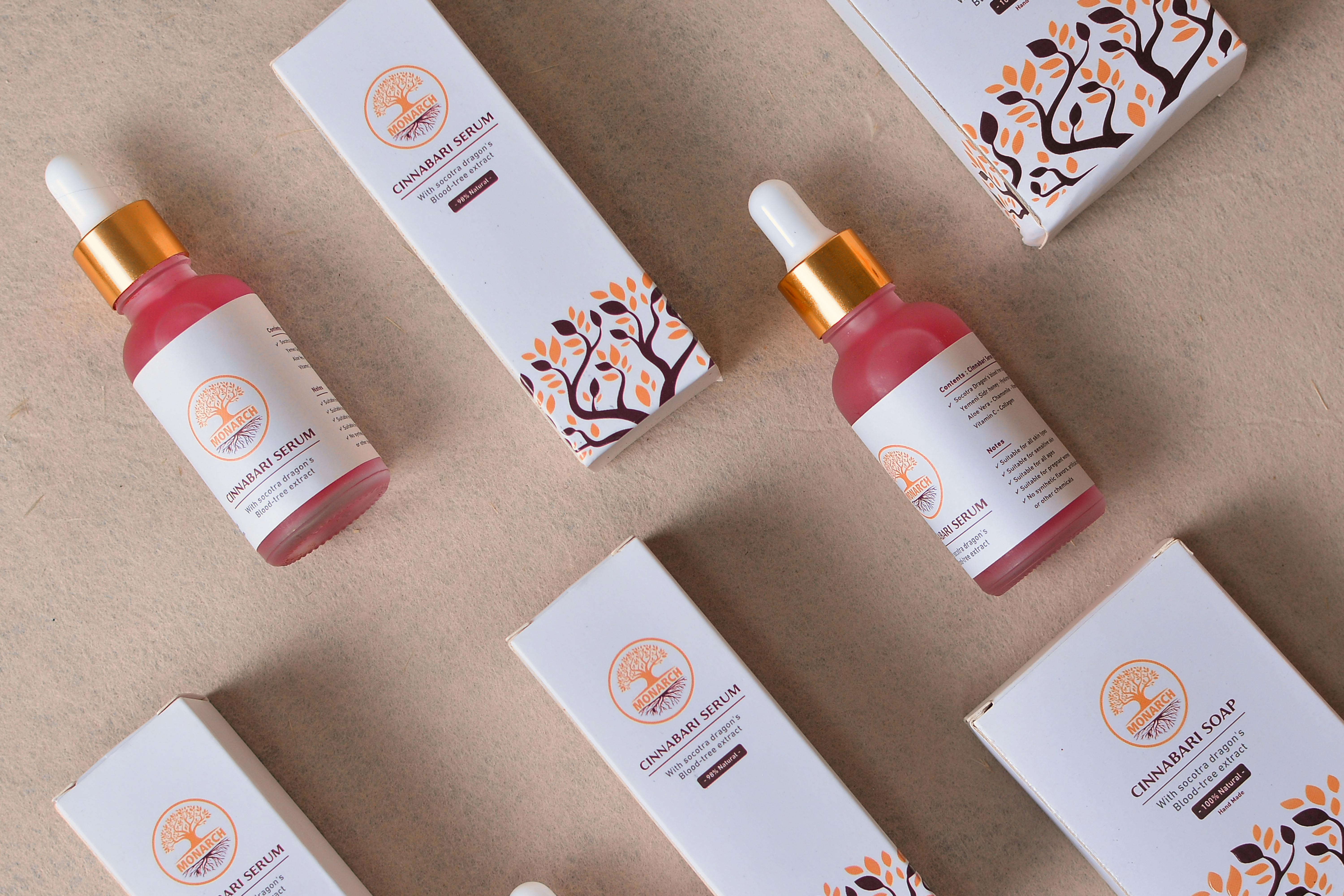 Determined care, visible results   < Semimid  combine concentrated active substances and rapid absorption to improve skin texture, strengthen moisture balanc