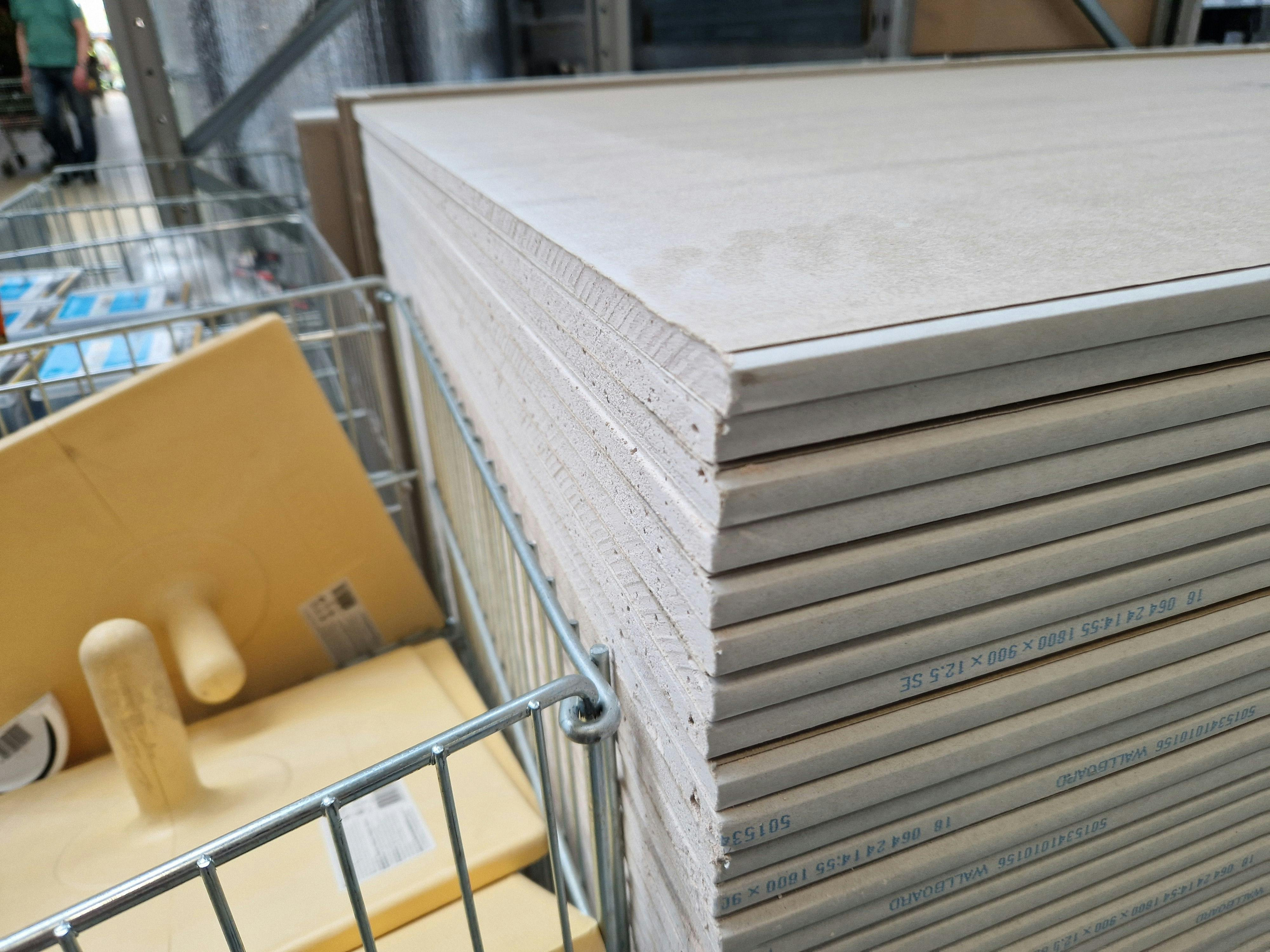 Quality  building materials  is the foundation of each successful project. Whether the goal is new construction, thorough  renovation  or smaller improvement, t