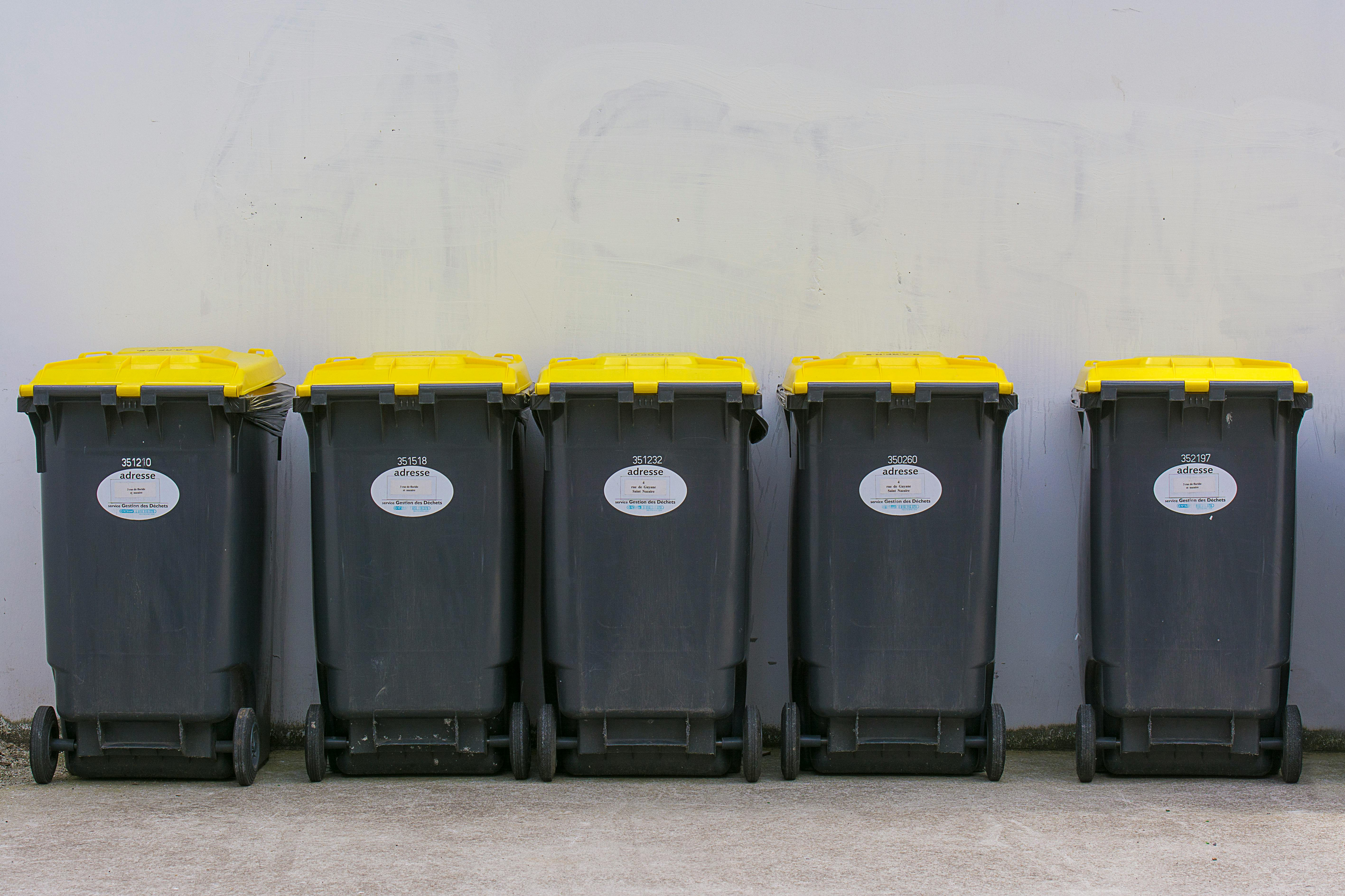 Container washing  is a simple but very effective way to keep waste containers clean, hygienic and ready for operation. Regular  Waste container cleaning   help