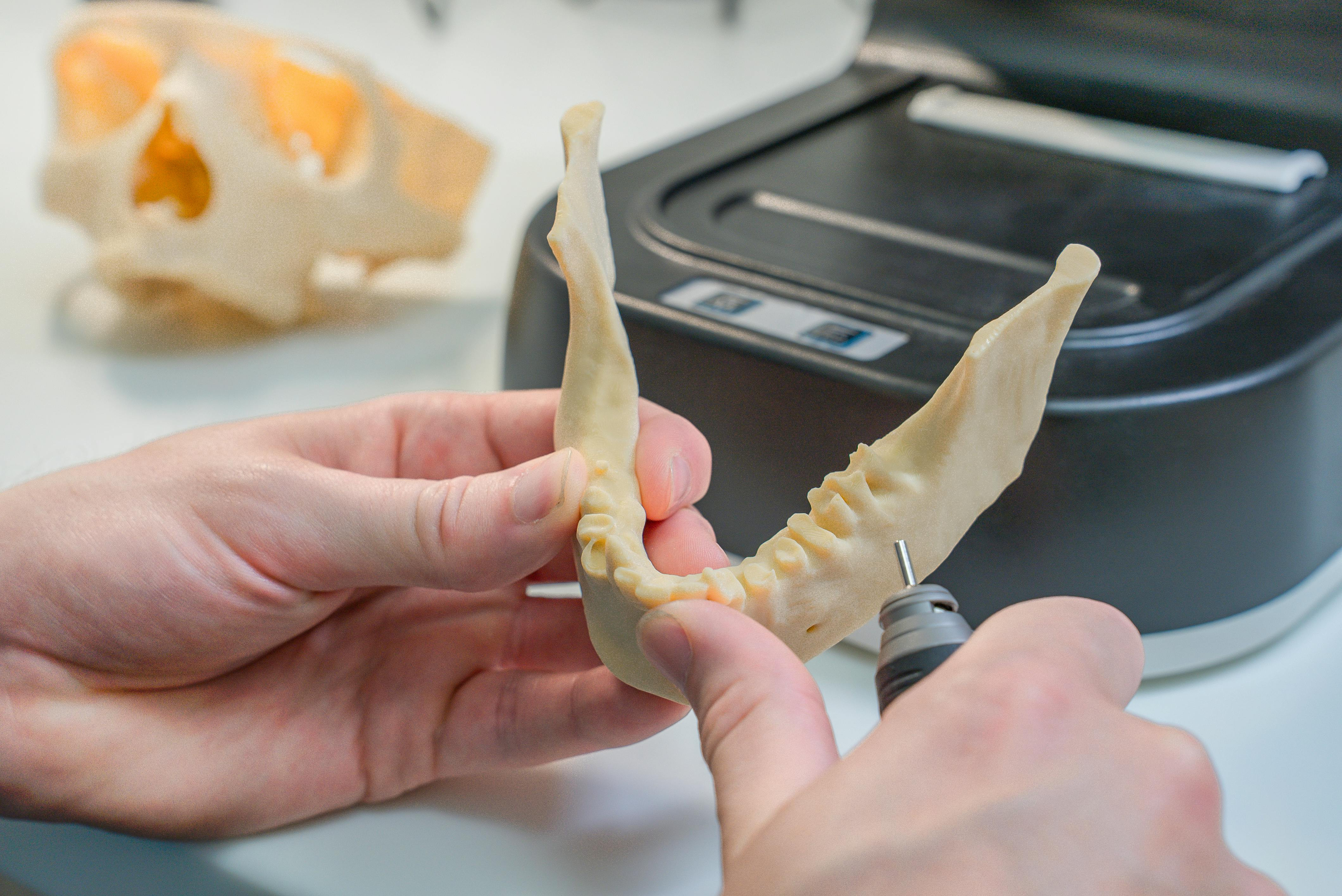 A reliable dental laboratory in Tartu, which leads to the next level of prosthesis solutions     Dental prostheses  and their care is critical for health and se