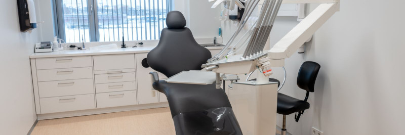 Dr Laura Saksing | Hambaarst | Parodontoloog | Sakala Hambaravi
