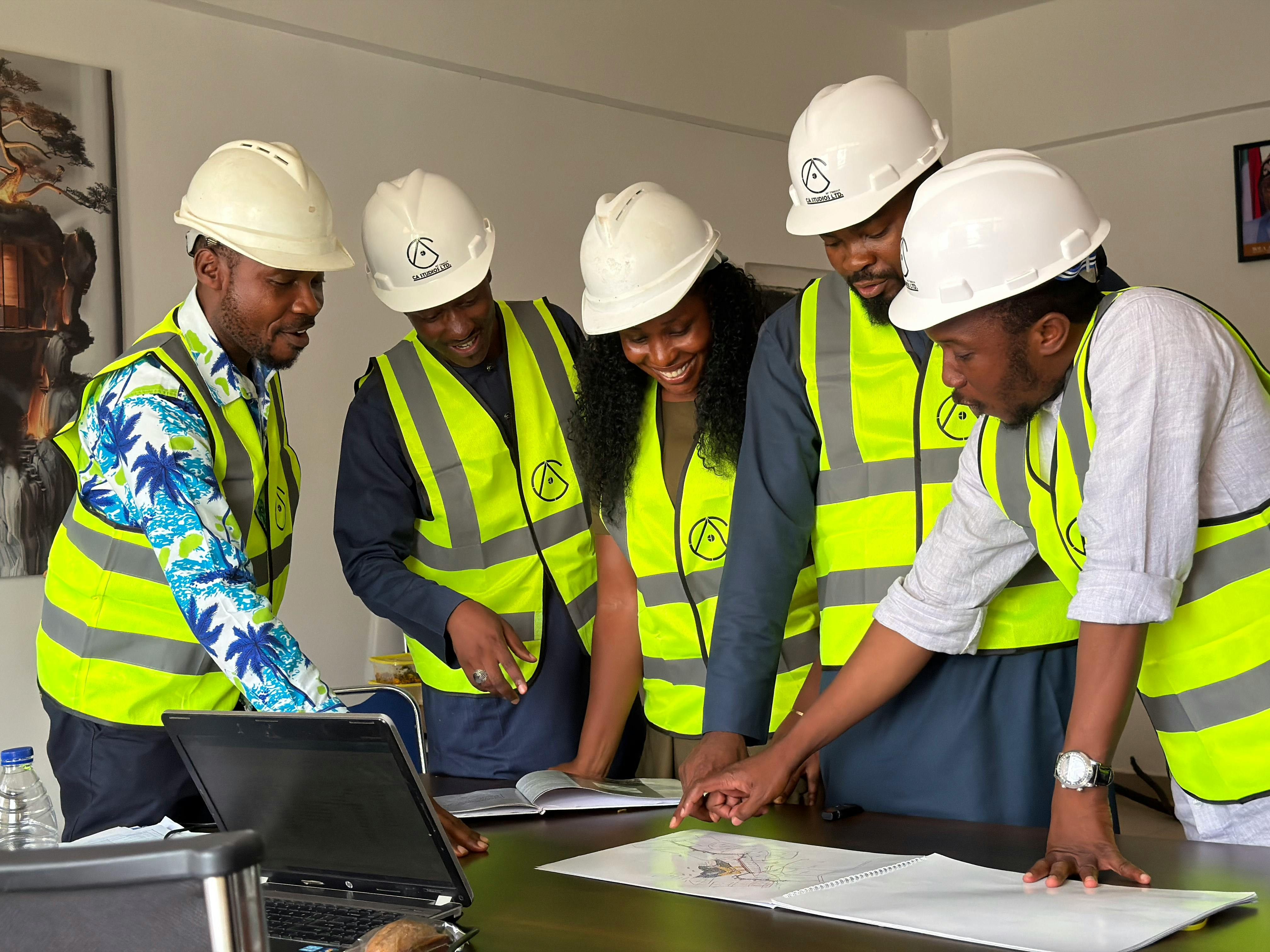 A successful project starts with thoughtful decisions.  Inter-advice  helps to clarify both the planning and the implementation stages, so that the technical so