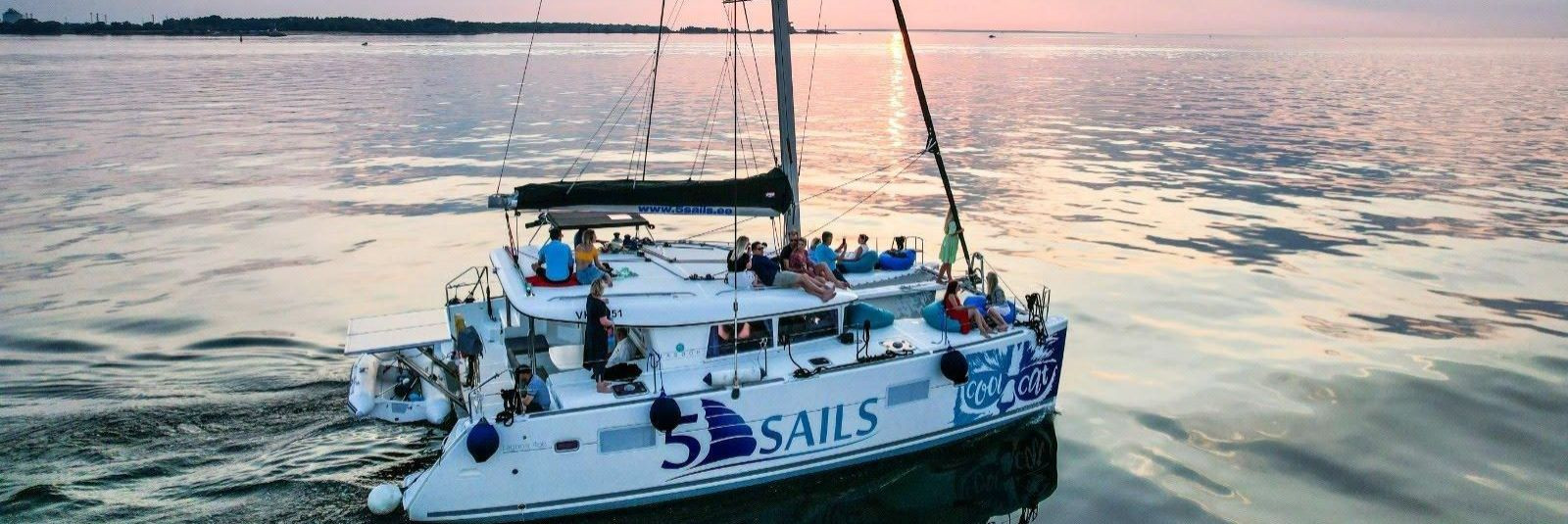 Tule veeda üks lõbus merereis purjejahil, nautides tuult, päikest, merd ja muidugi imelist vaadet oma kallite kaaslaste seltsis. Ootame Teid tähistama tüdrukute