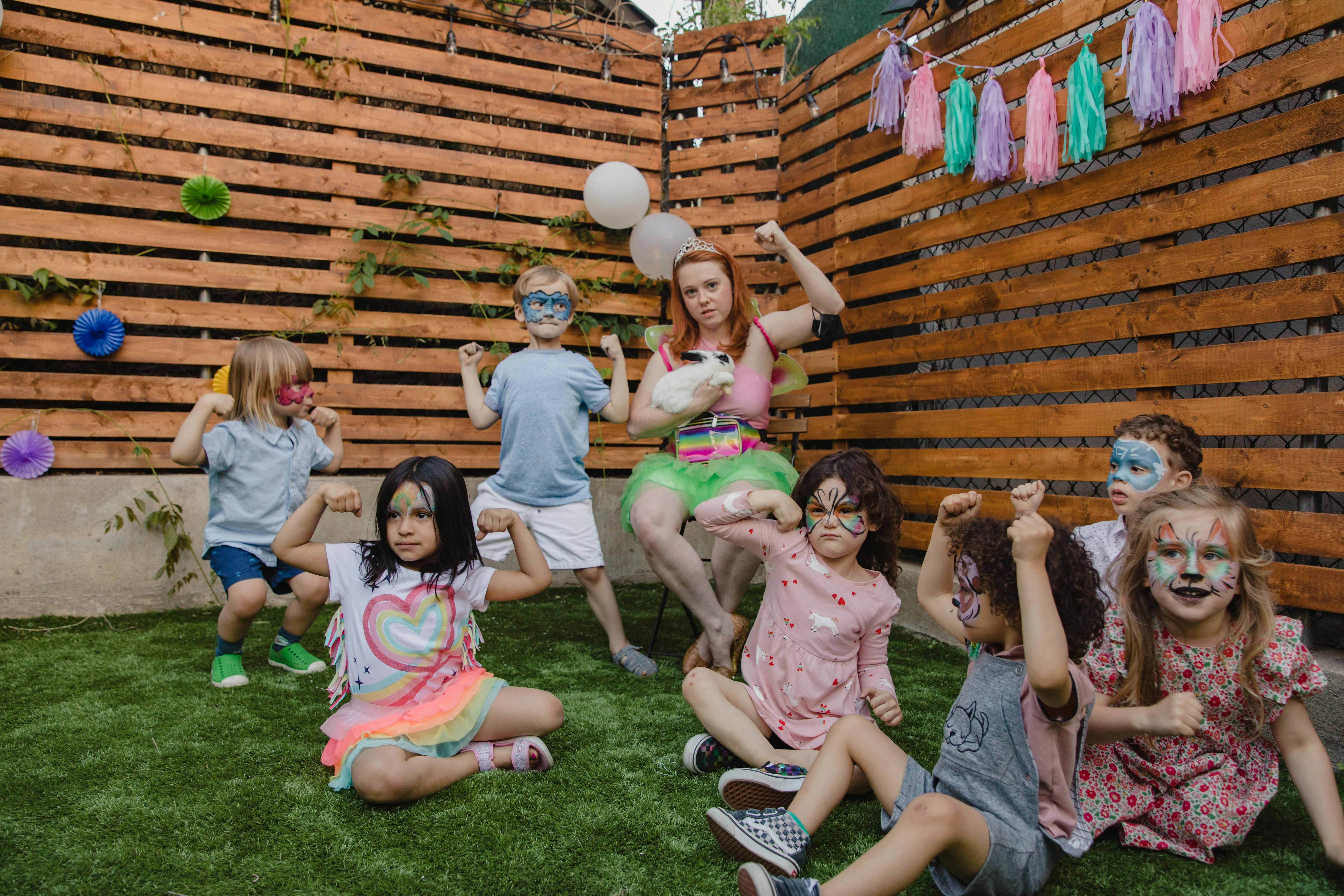 We are a family-friendly entertainment company in Harjumaa, which aims to make children's parties and family events happier and easier for the organizers.  Our 