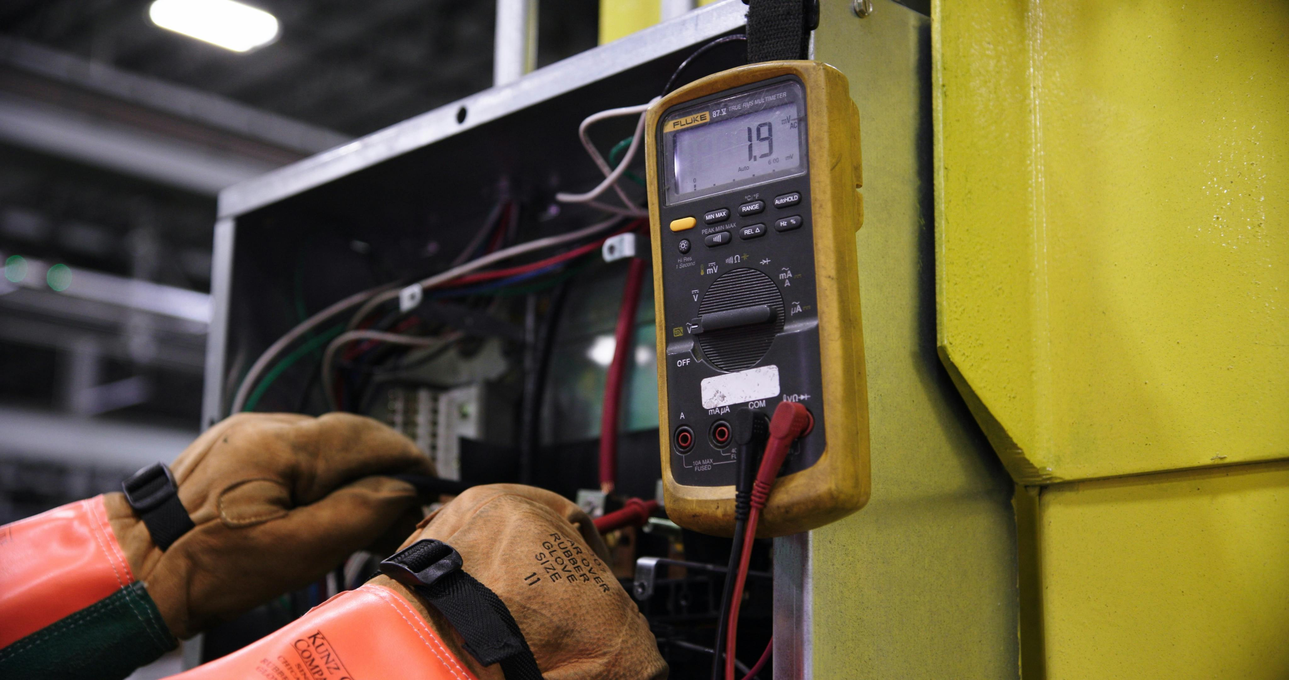 Our work focuses on test solutions that help to make the control of wiring and connecting components reliable, accurate and sustainable. We are active in the au