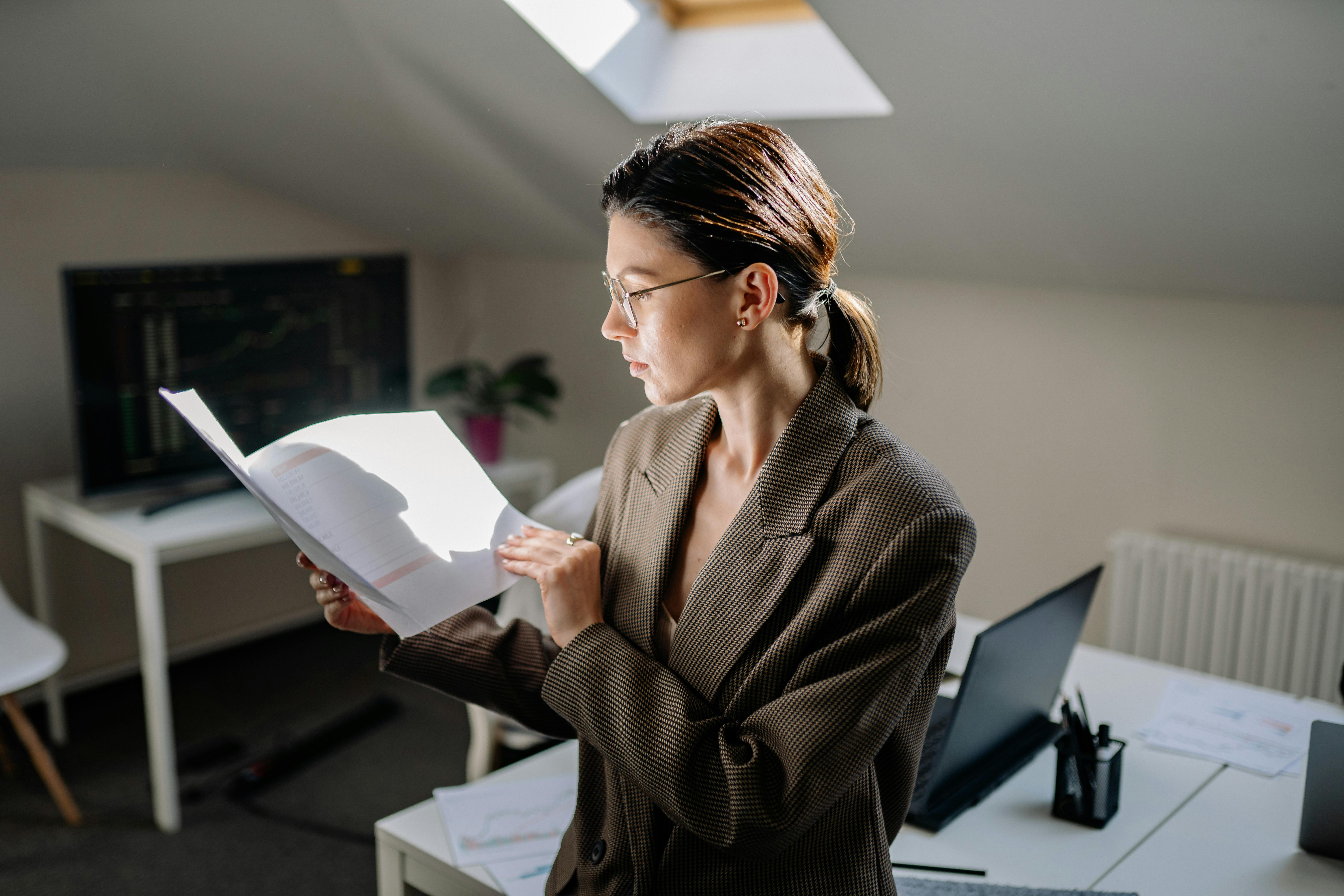 Meie eesmärk on teha laenude ja krediidi teemad arusaadavamaks inimestele, kes soovivad oma rahaasjades teha läbimõeldud otsuseid. Kirjutame selges ja lihtsas k