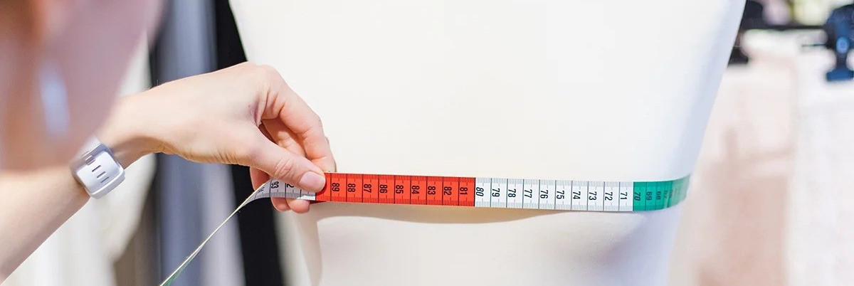 Made-to-measure   clothing offers a personalized fit by tailoring garments    to your unique measurements. Marimo Fashion provides this service both    in their