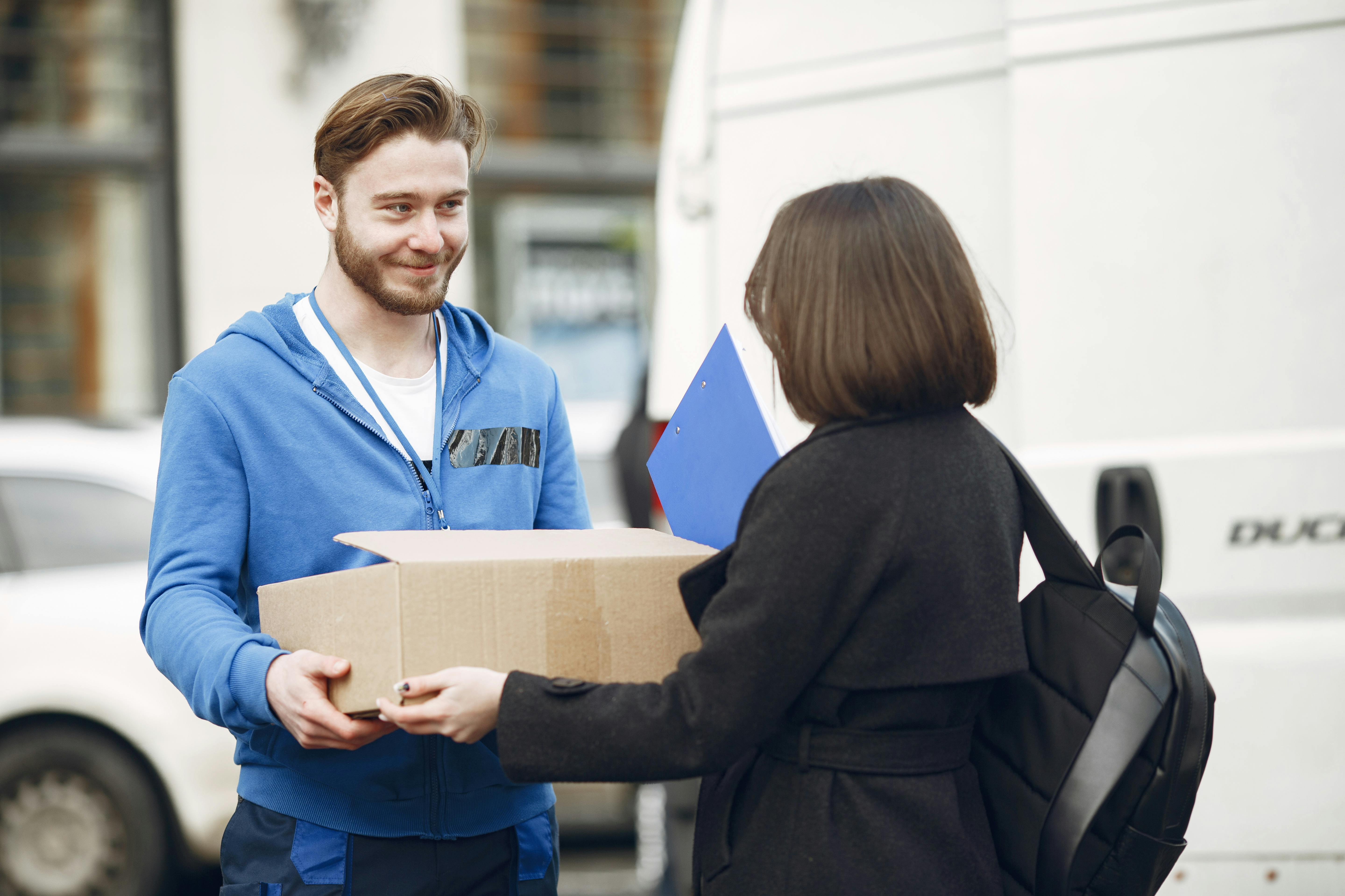 Caller service  is the ideal solution if the consignment has to reach its destination quickly, safely and without excessive complexity. Whether it is documents,