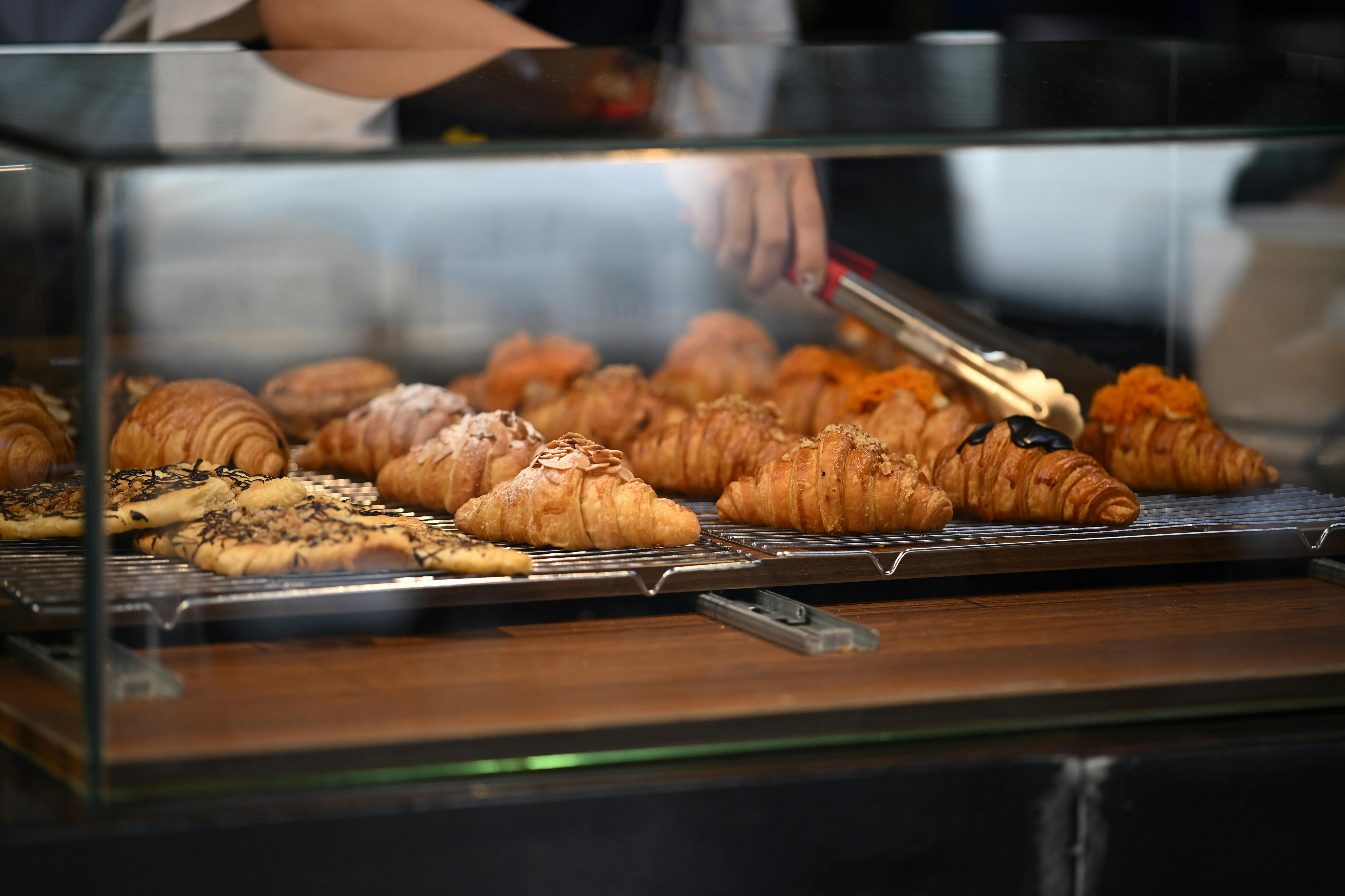 Fresh flavor every morning  A daily baked  kroissant id, soft  kringel id and aromatic  baked   offer quick pleasure for breakfast, office break or special gift