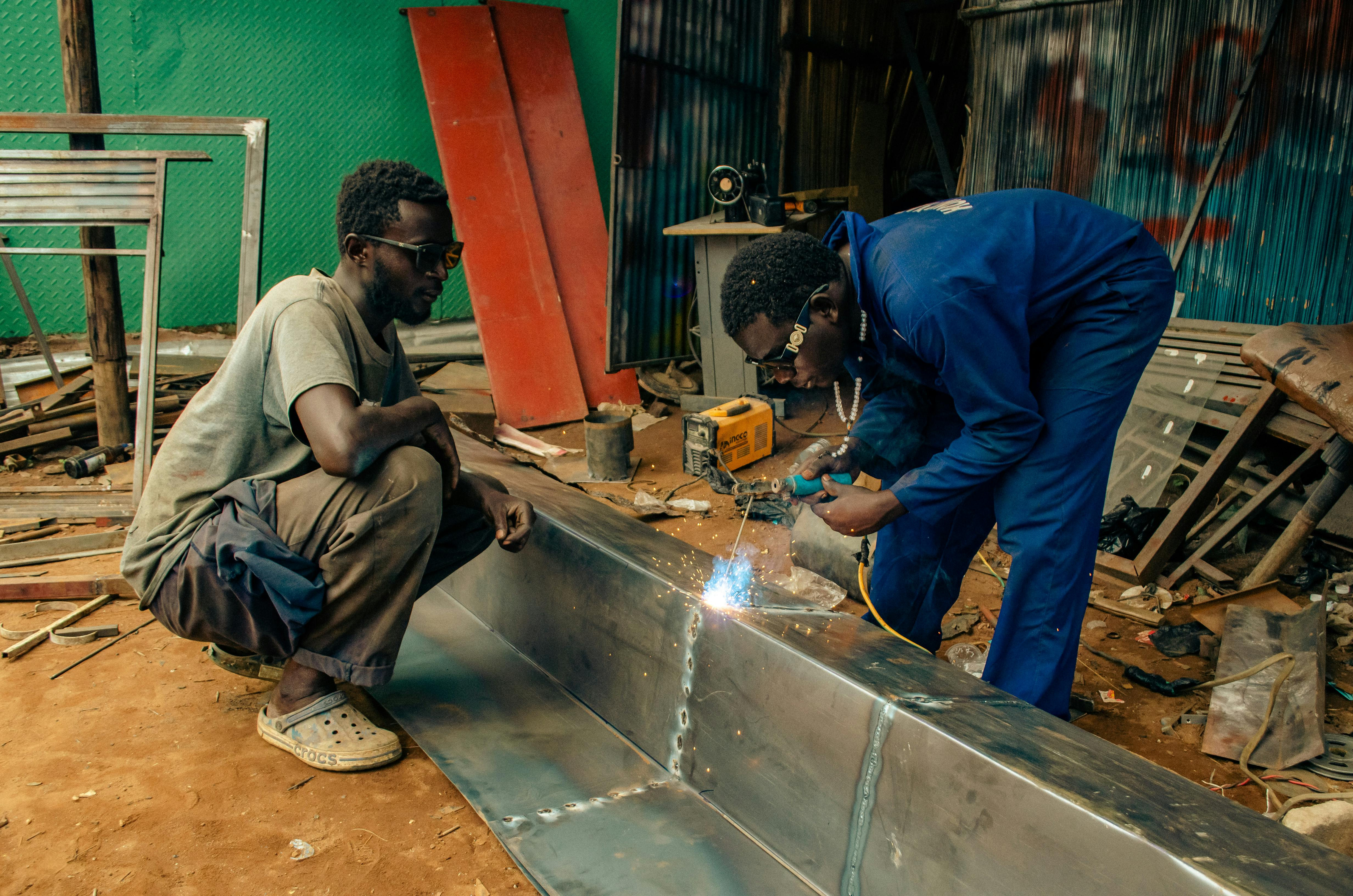 Full solution   is created for companies that need a solid and flexible partner for metalworking. If the success of the project depends on the smooth coordinati