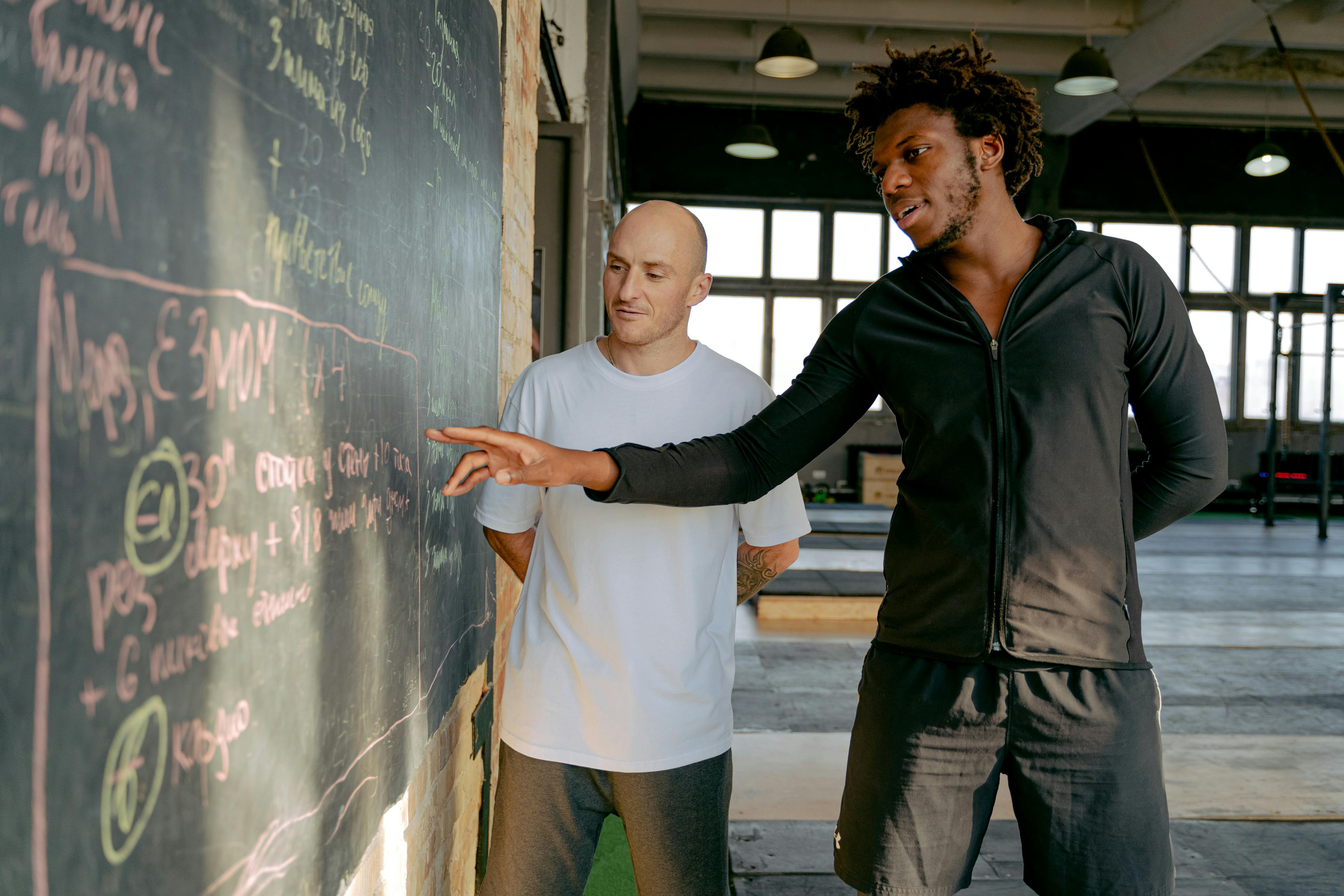 Full-service sports training  combines scientific approach, personal guidance and systemic planning in order to achieve sustained capacity growth and reduce the