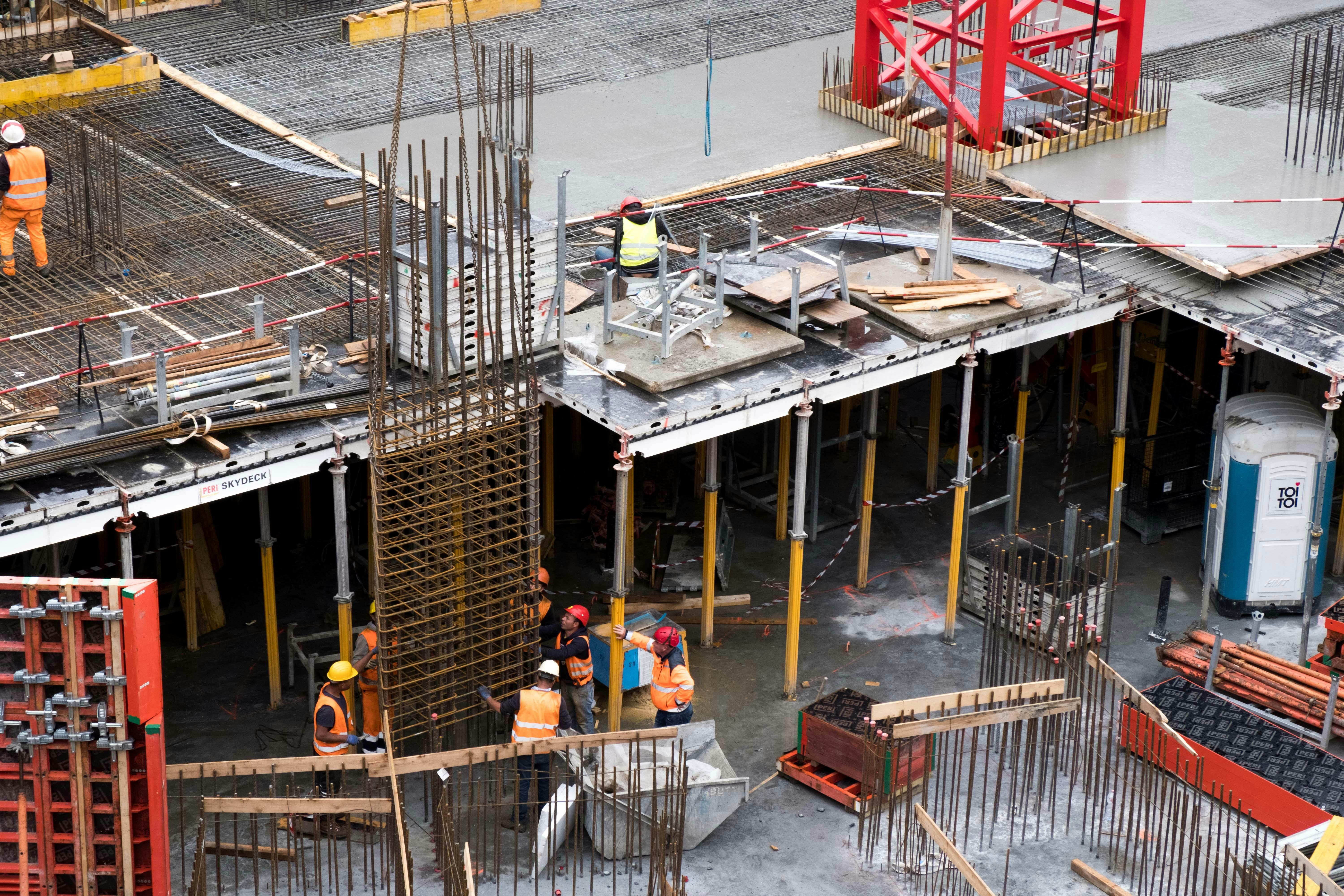 General construction   is the foundation of a construction project that combines different stages of operation into one integrated and smoothly managed process.