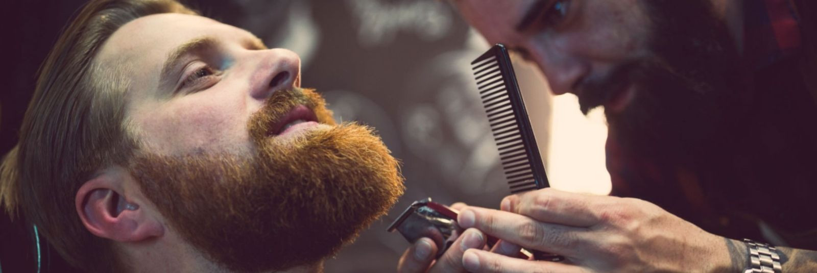 Kas olete kunagi mõelnud, miks teie habe erineb juuste värvusest või miks mõnedel inimestel on mitmevärvilised habemed? Sukeldume salapärasesse maailma, kus gen