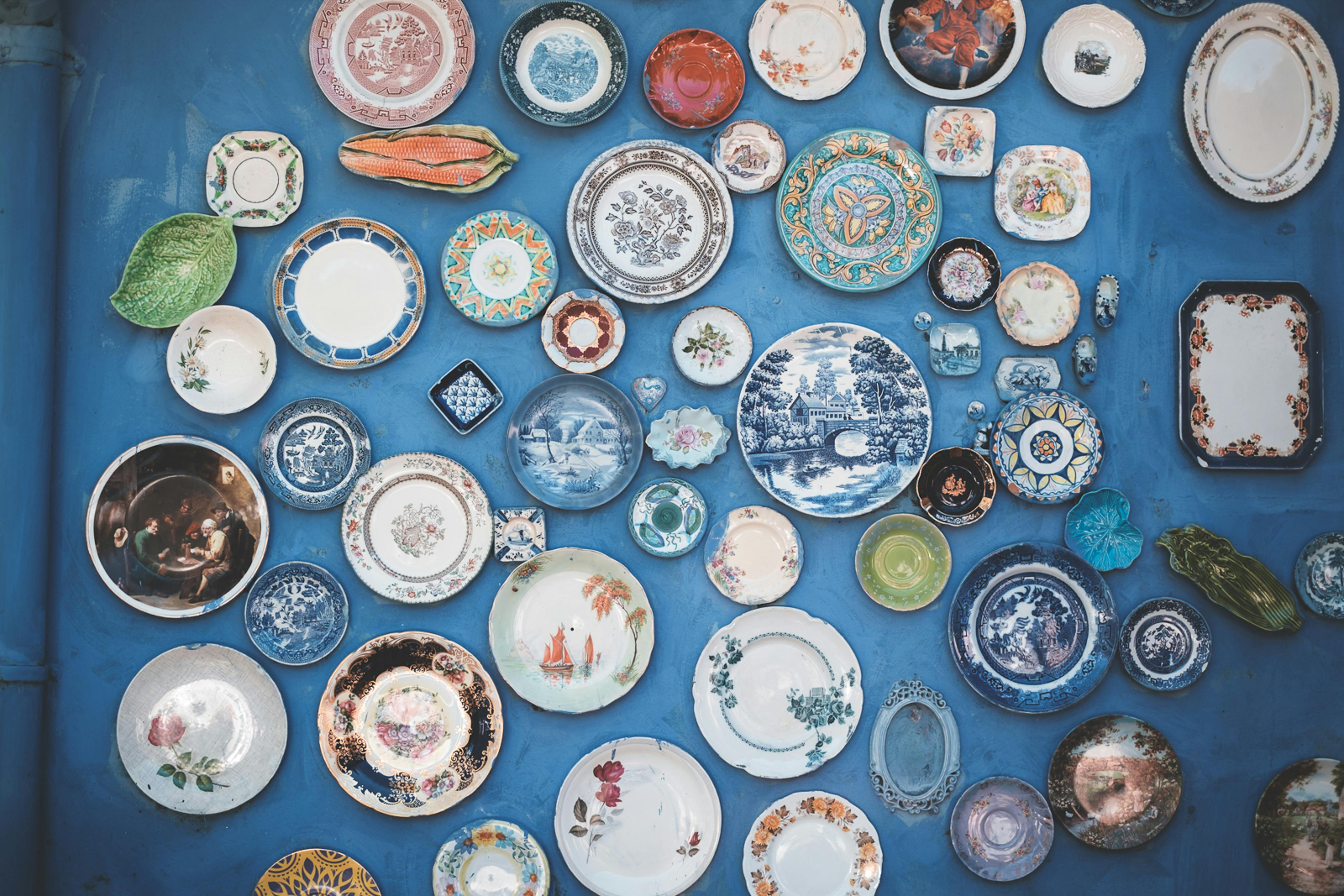 Porcelain selection combines timeless beauty, artwork value and ...