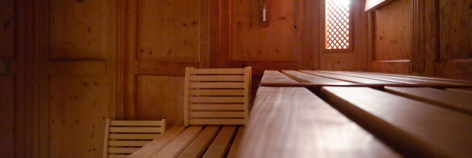 Saunaskäik võib olla palju enamat kui lihtsalt kohustuslik rituaal. HT PARTNERID OÜ pakub teile võimalust muuta oma kodune saunaelamus midagi tõeliselt erilist.