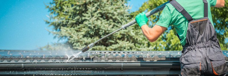 Katuse ja fassaadi puhastus - Oluline hooldus teie kodu sära säilitamiseks