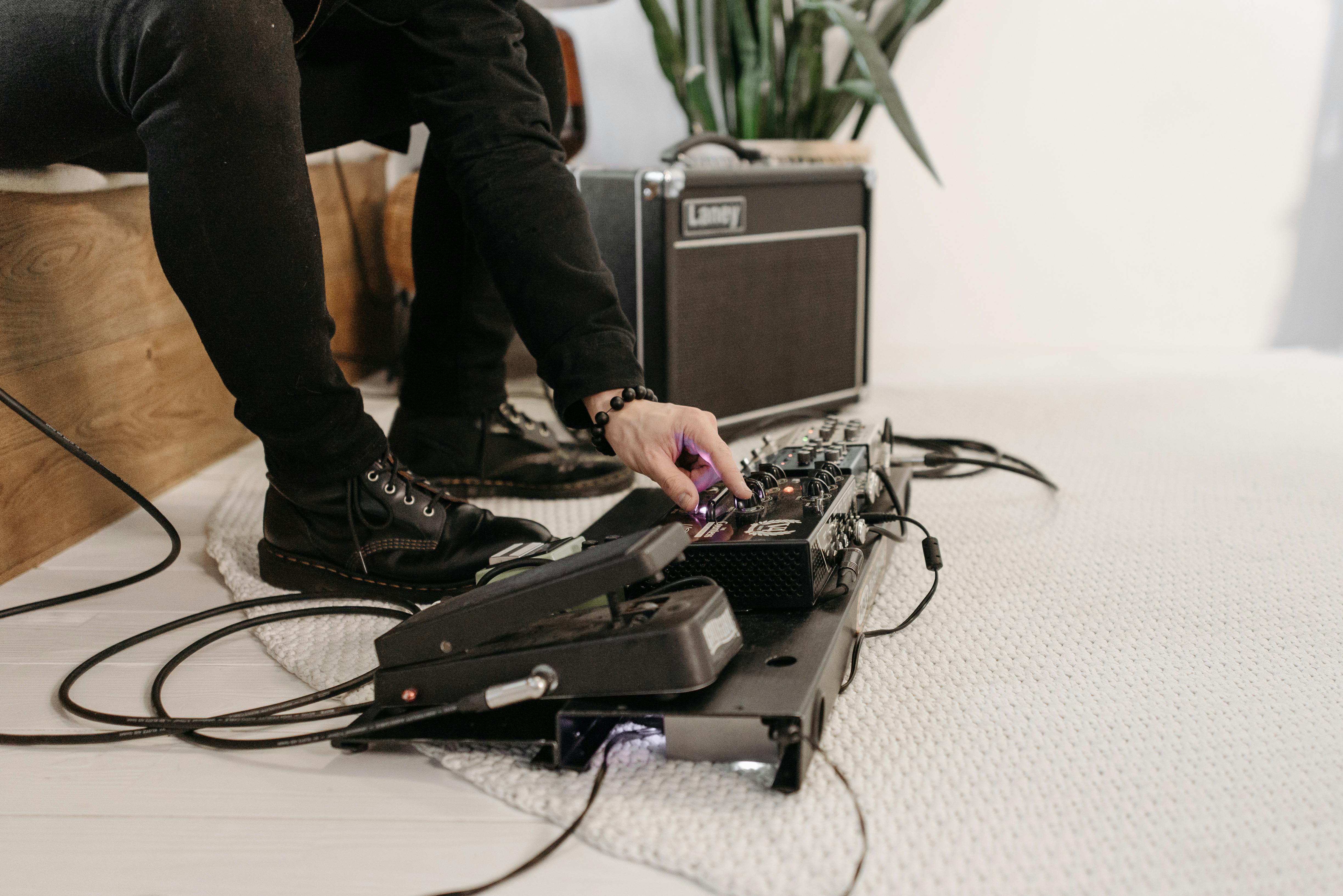 Ülevaade: mida sisaldab veebipõhine dokumentatsioon 
  Veebipõhine dokumentatsioon , helinäidised,  valge raamat  ja selged  paigaldusjuhendid  annavad täieliku