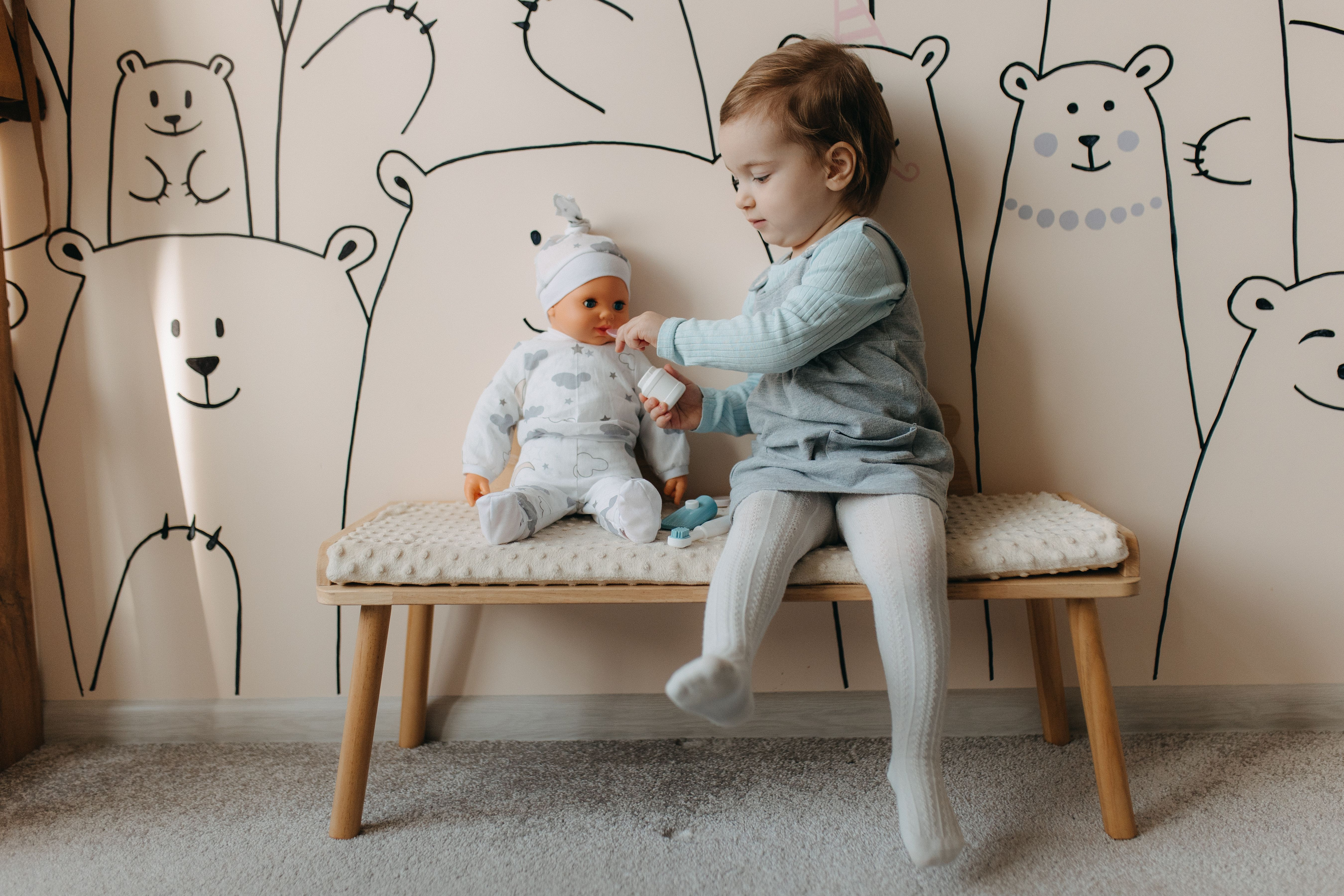 Child taps  is a simple and effective way to make children’s rooms cozy, playful and visually complete. A well-selected   wall coverings  help to design a space