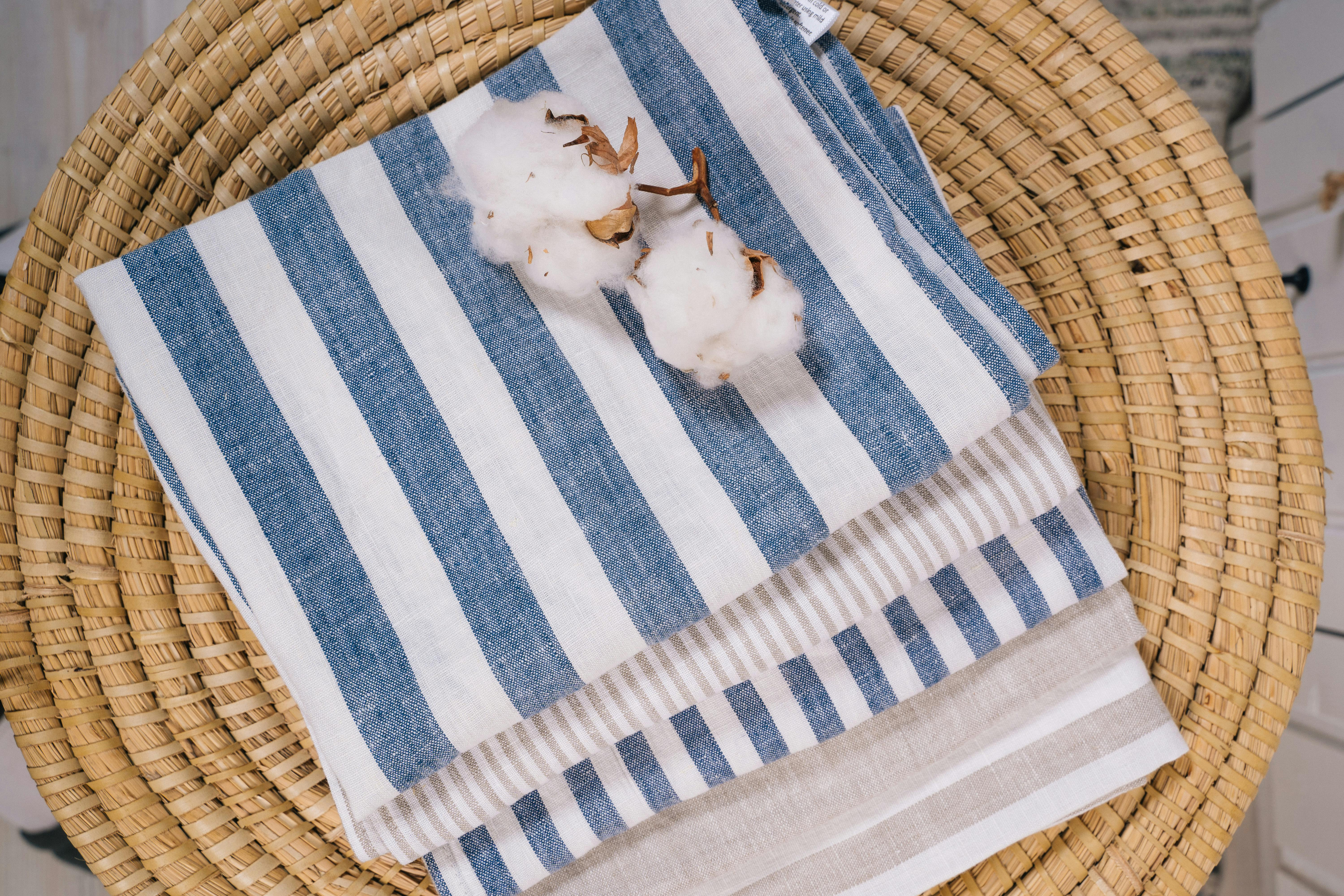 Cooking textiles that make daily activities enjoyable     Cooking textiles  combine endurance and traditional pattern design to provide practical and aesthetic 