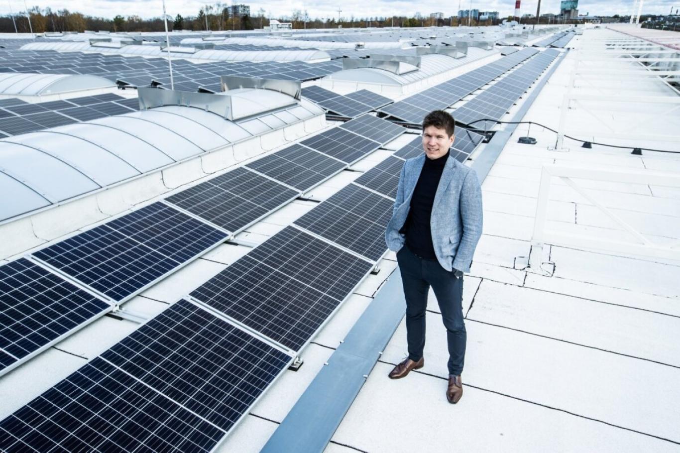 Päikesejaamadega oma energiatootmisse investeerinud ettevõtted loevad kokku kümneid tuhandeid säästetud eurosid. Kõrge elektrihind on tekitanud uue päikeseparki