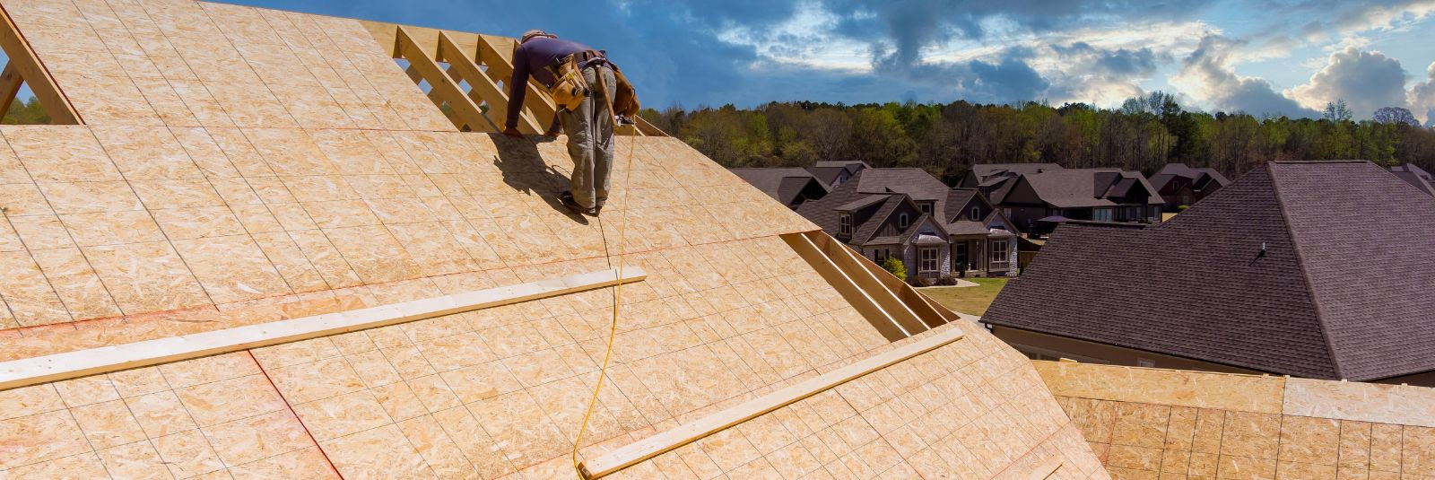 Katuse ehitamine on üks olulisemaid etappe igas ehitusprojektis, olgu selleks uus kodu, ärihoone või renoveerimine. Õigesti ehitatud katus mitte ainult ei kaits