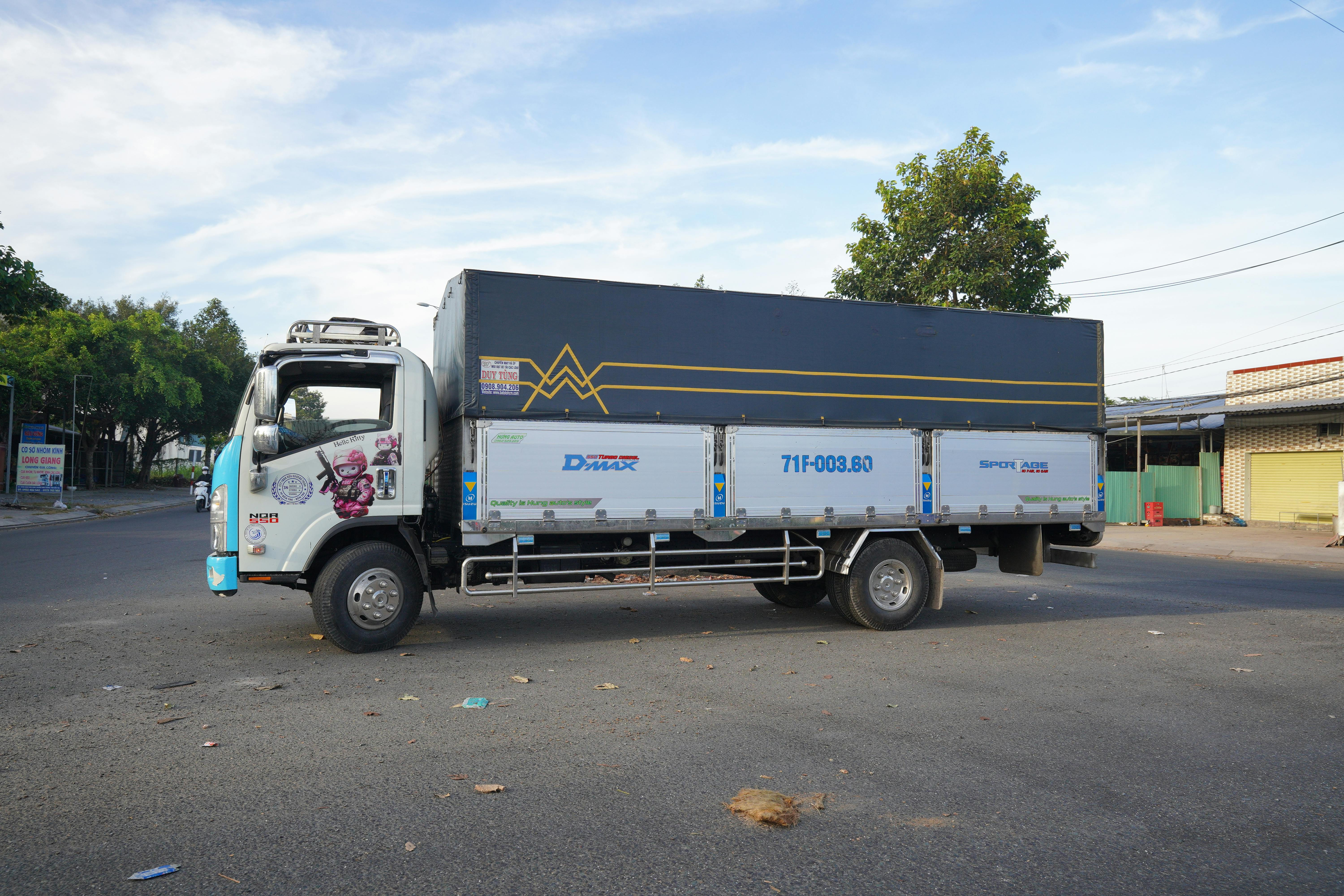 Reliable freight transport for businesses and private individuals   Local freight transport  is a fast and practical way to ensure that goods arrive in the righ