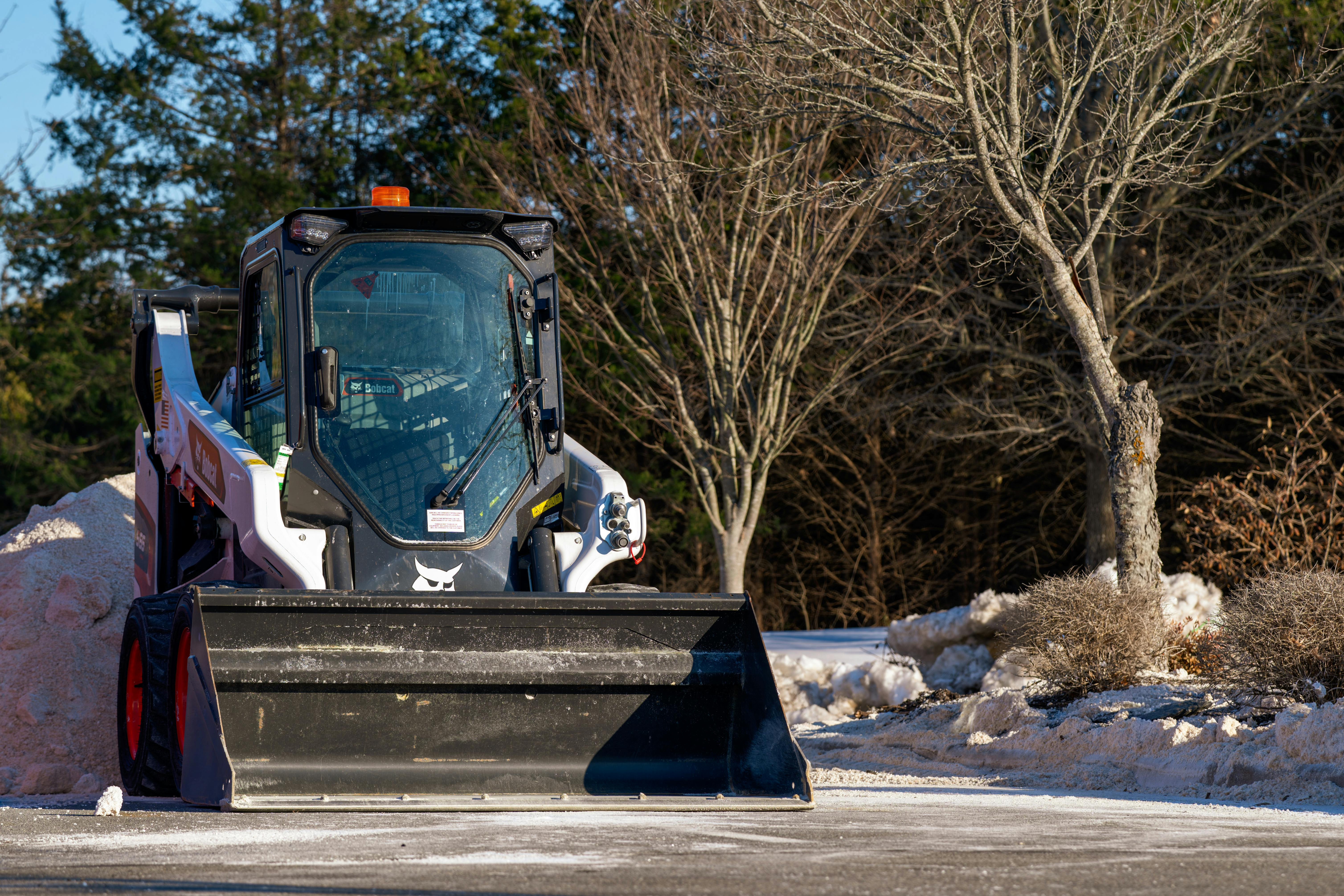 Masinarent  offers professional machine solutions that lead to a new level of safety and efficiency at work. The service includes  highway rental  with experien