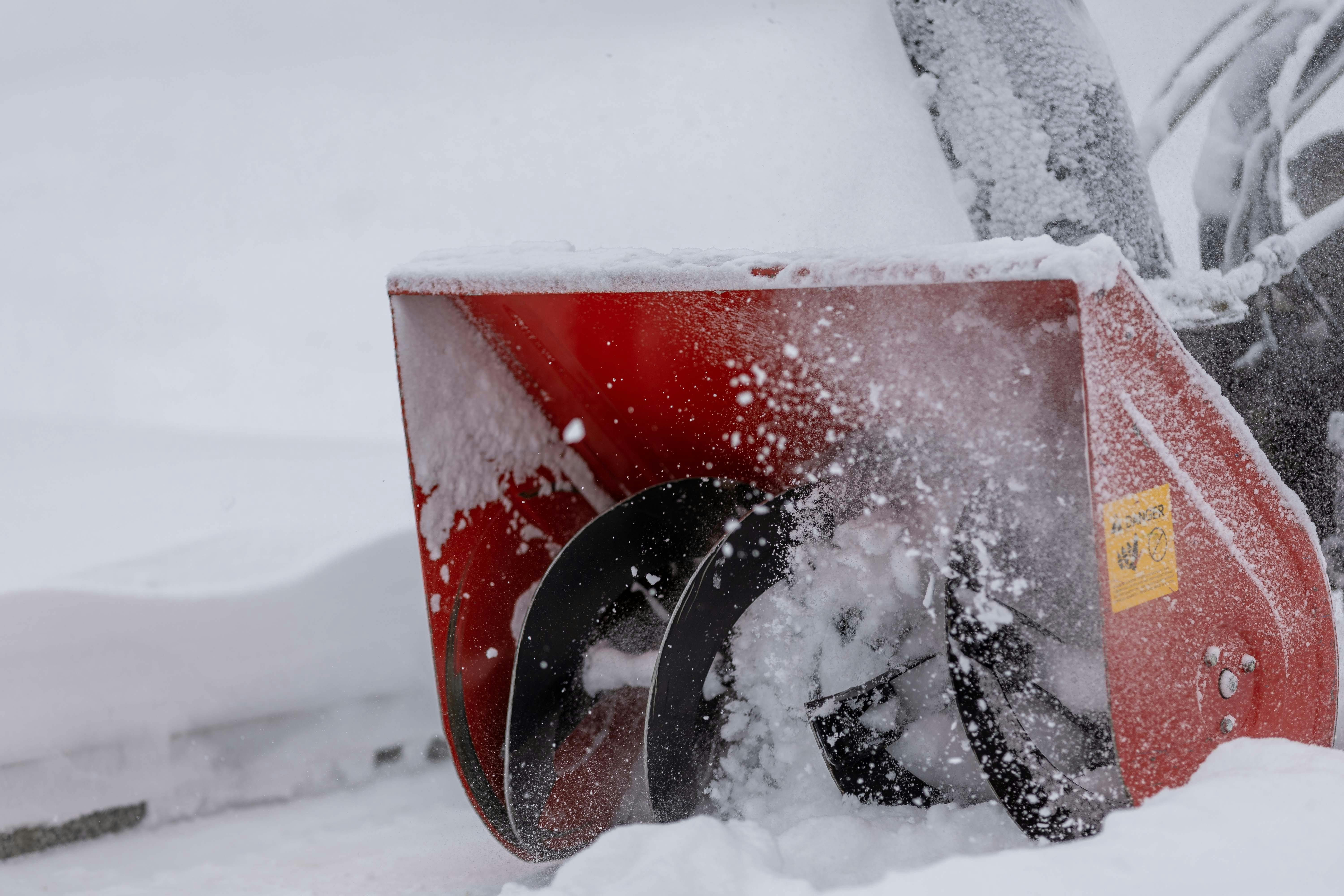 Modern work and minimum stagnation times   - professional snowmobile maintenance ensures that machines and snowmobiles are ready for the heaviest winter load. T