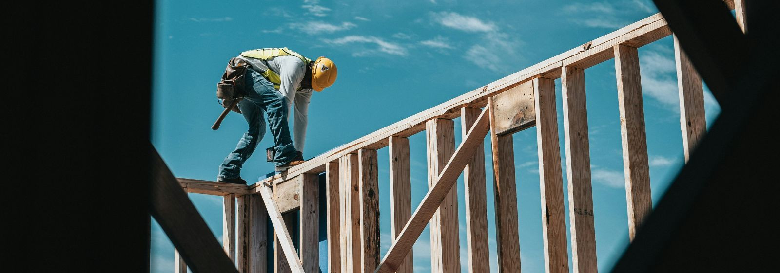Meryton Group OÜ annab teada, et ettevõtte ehitustegevus on registreeritud Eesti majandustegevuse registris (MTR).    Registris on ettevõttele väljastatud regis
