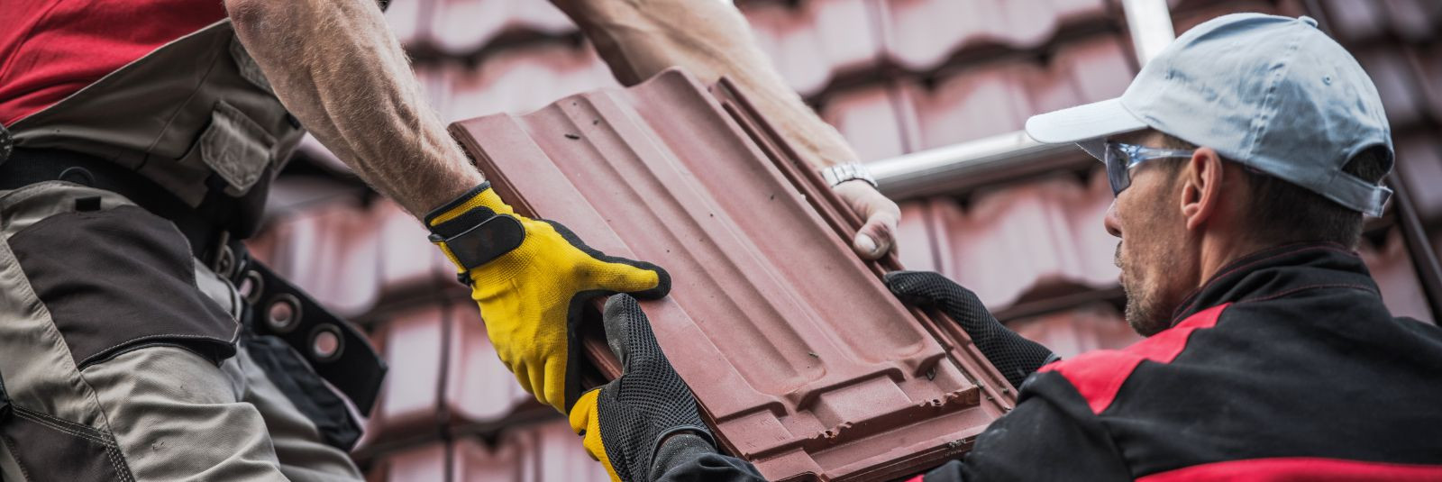 Teie kodu katuse seisund mängib olulist rolli selle ilme, ohutuse ja funktsionaalsuse määramisel. Aja jooksul võib katuse vananemine ja kahjustused nõuda renove