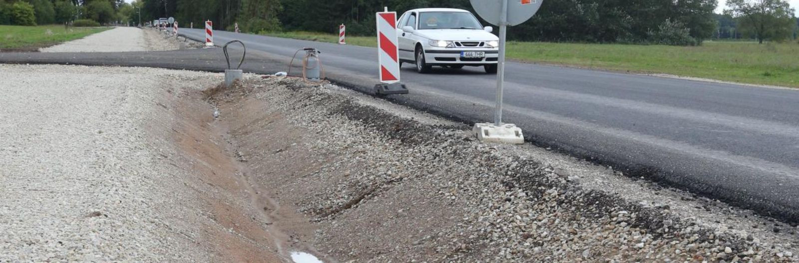 Maanteede äärde rajatud kraavid on oluline osa maanteede infrastruktuurist. ...
