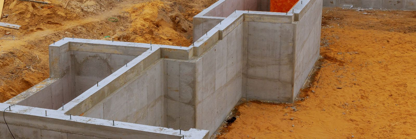 Betoonitööd on ehitusvaldkonnas üks olulisemaid ja laialdasemalt kasutatavaid ehitustehnikaid, mida rakendatakse mitmesugustes ehitusprojektides, alates elamute