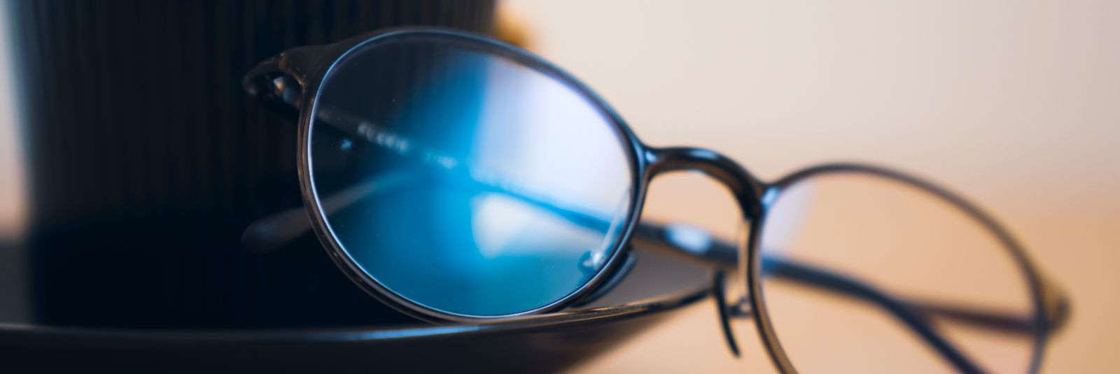 Kaitse oma silmi, naudi mugavust ja tee tervisele head!  sinisevalguseprillid.ee  e-pood pakub sinise valguse prille, mis on disainitud sinu heaolu silmas pidad