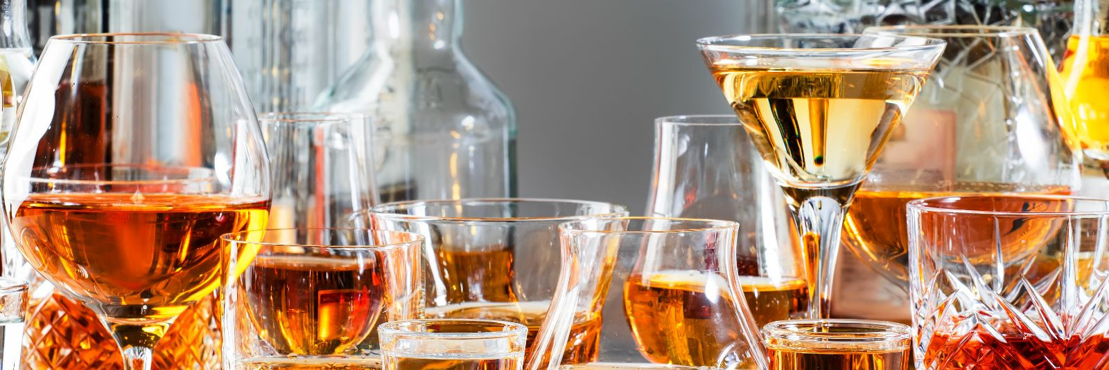 Alkohol on ülemaailmselt levinud jook, mida tarbitakse erinevate sündmuste tähistamisel, sotsiaalsetes koosviibimistes ja lõõgastumise eesmärgil. Kuid alkoholil