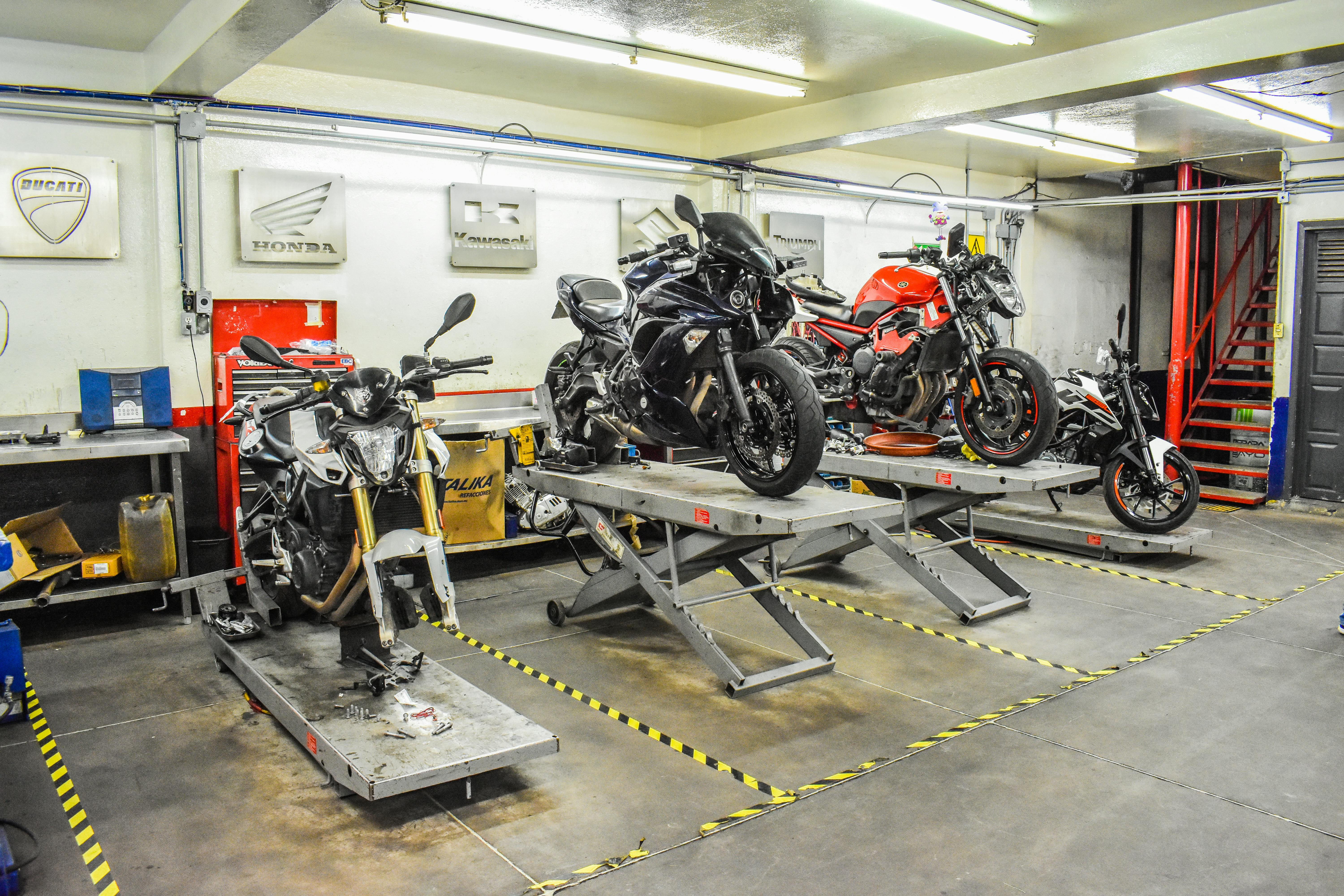 Motorcycle solutions  connect a convenient e-shop, professional repairer and high quality driving equipment to ensure safe driving for both daily pedestrians an