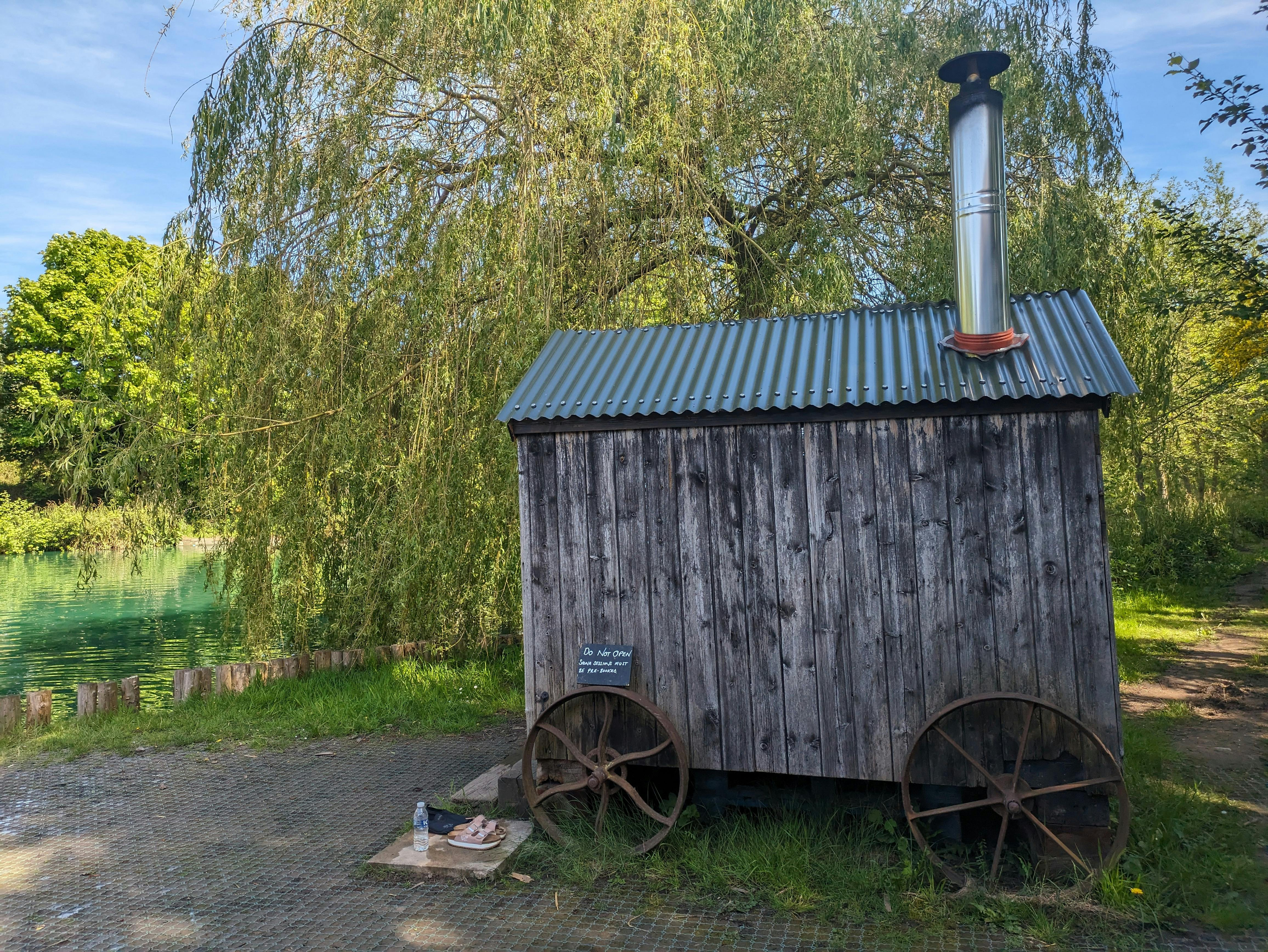 Authentic wood-fired sauna and outdoor swimming pool for near-natural recovery     Hot-fired sauna  and cozy   outdoor swimming pool  create an atmosphere in th