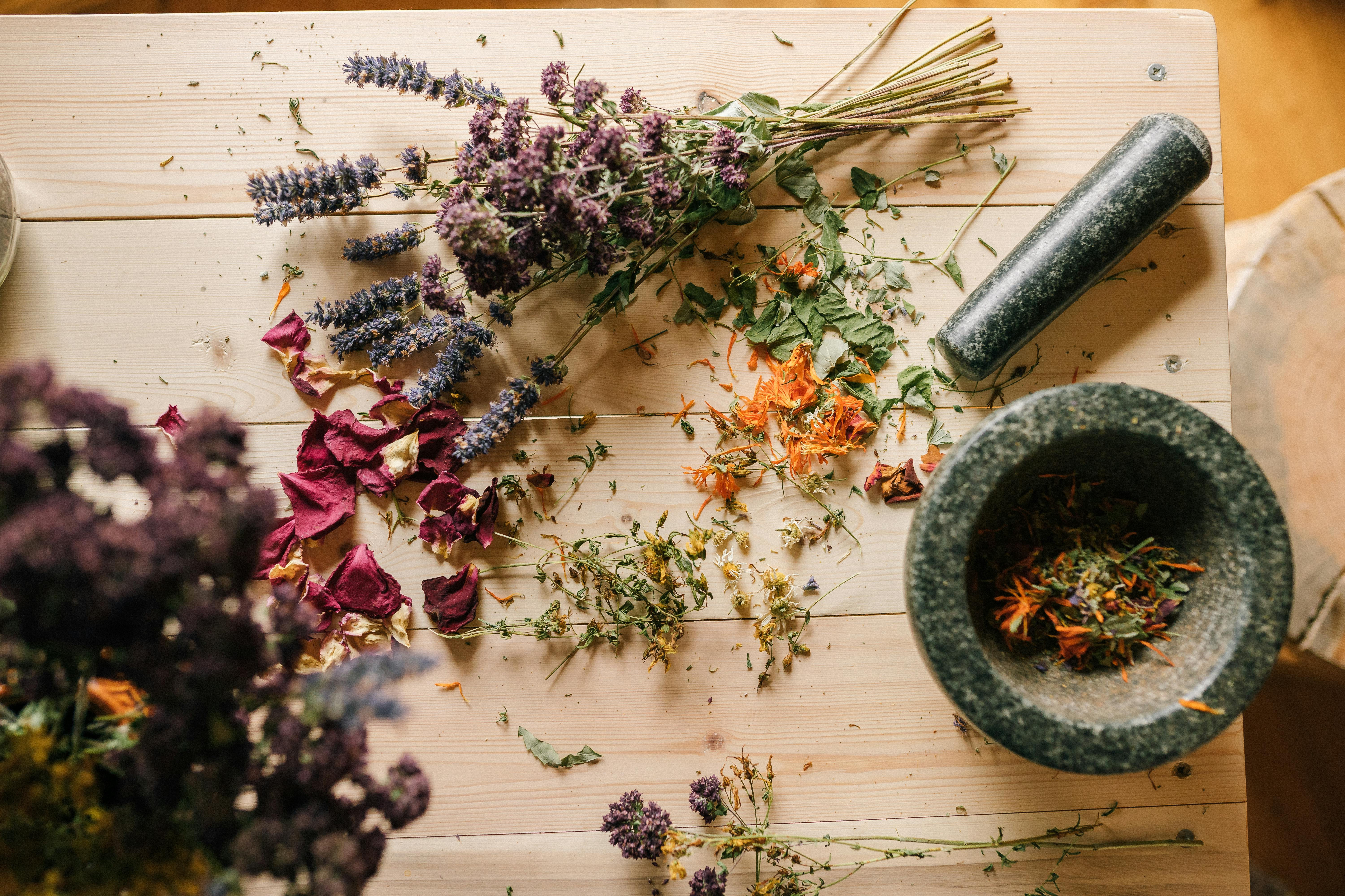 Natural therapy  combines knowledge that has survived the time test and a close-to-natural way of thinking to support the natural balance of the body and improv