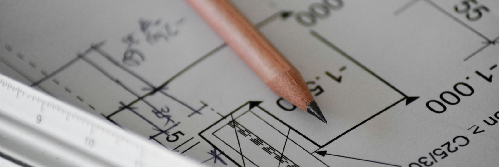 Omanikujärelevalve on ehitusprotsessi üks olulisemaid tugisambaid, mille eesmärk on kaitsta tellija huve kogu projekti vältel. Professionaalne omanikujärelevalv