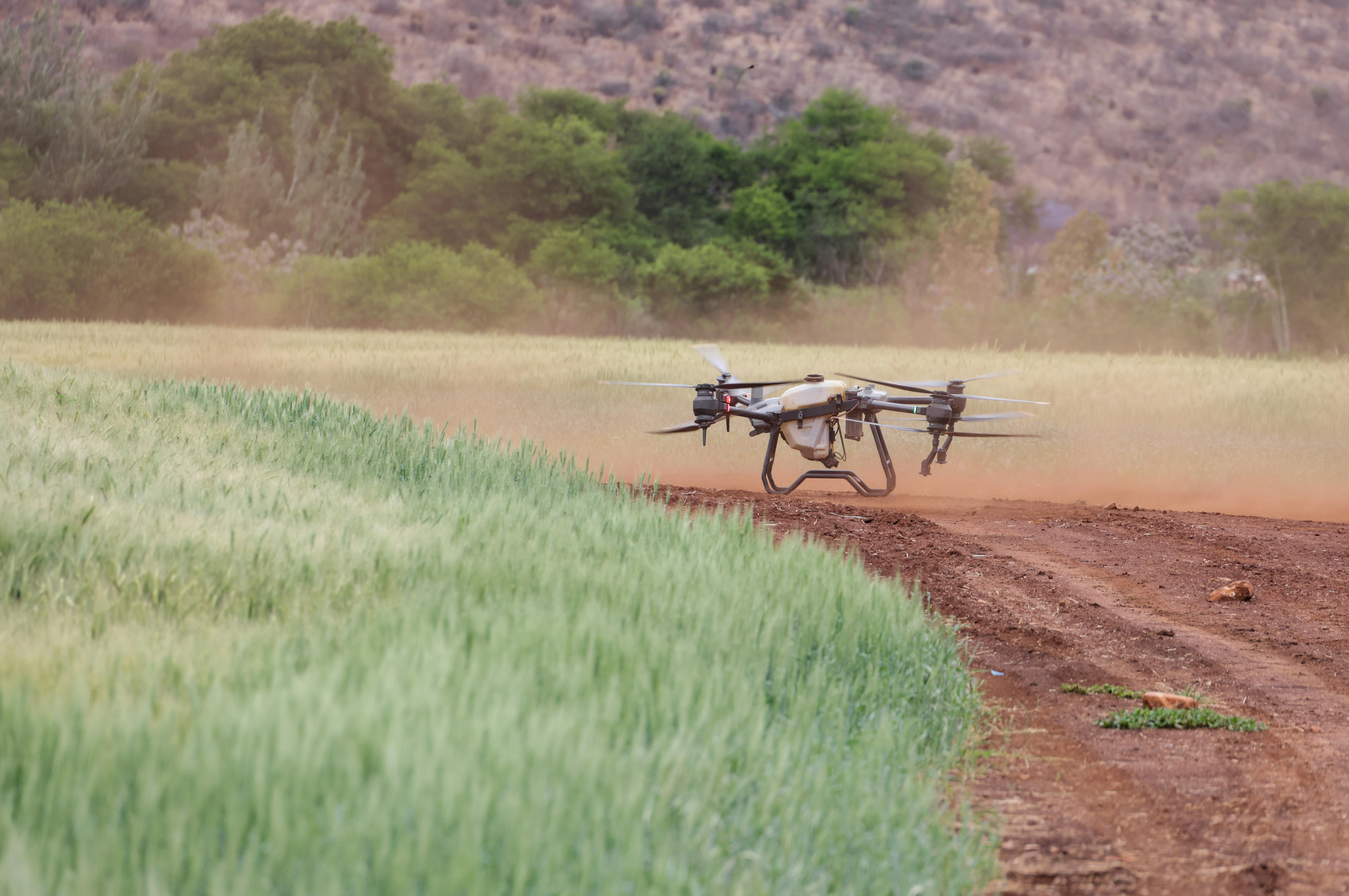 Andmepõhine kindlustus, mis kaitseb talu sissetulekuid 
 Andmepõhine kindlustus kombineerib täpsed satelliitandmed, tarku riskiindekseid ja spetsiaalse agritehn