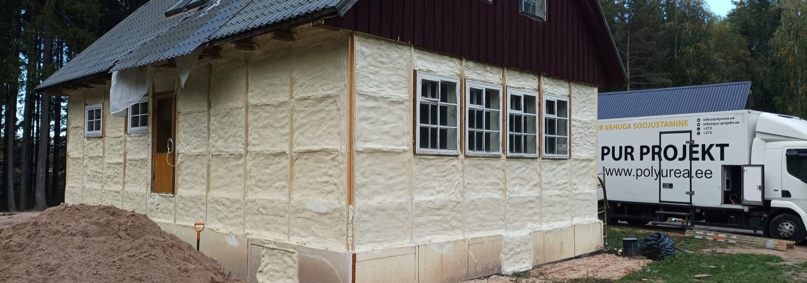 PUR vaht  ja  PUR vahuga soojustamine  – PUR Projekt OÜ. Pihustatav PUR vaht täidab iga prao ja vuugi ning moodustab ühtse monoliitse kihi ilma külmasildadeta. 