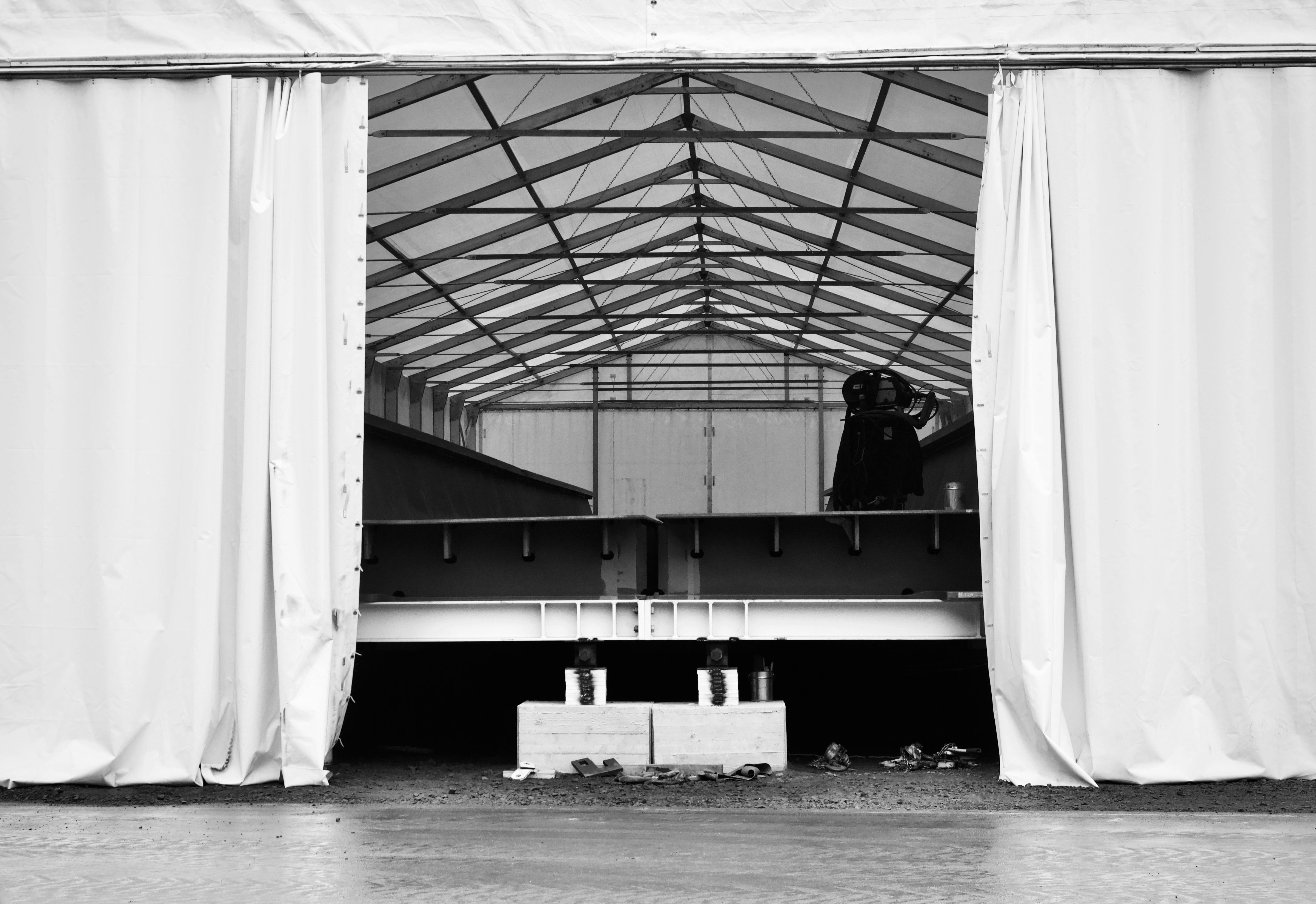 If you need a solution to help you define rooms, areas and external areas in a practical, durable and targeted way,  PVC curtains, tents and shelters   are a re