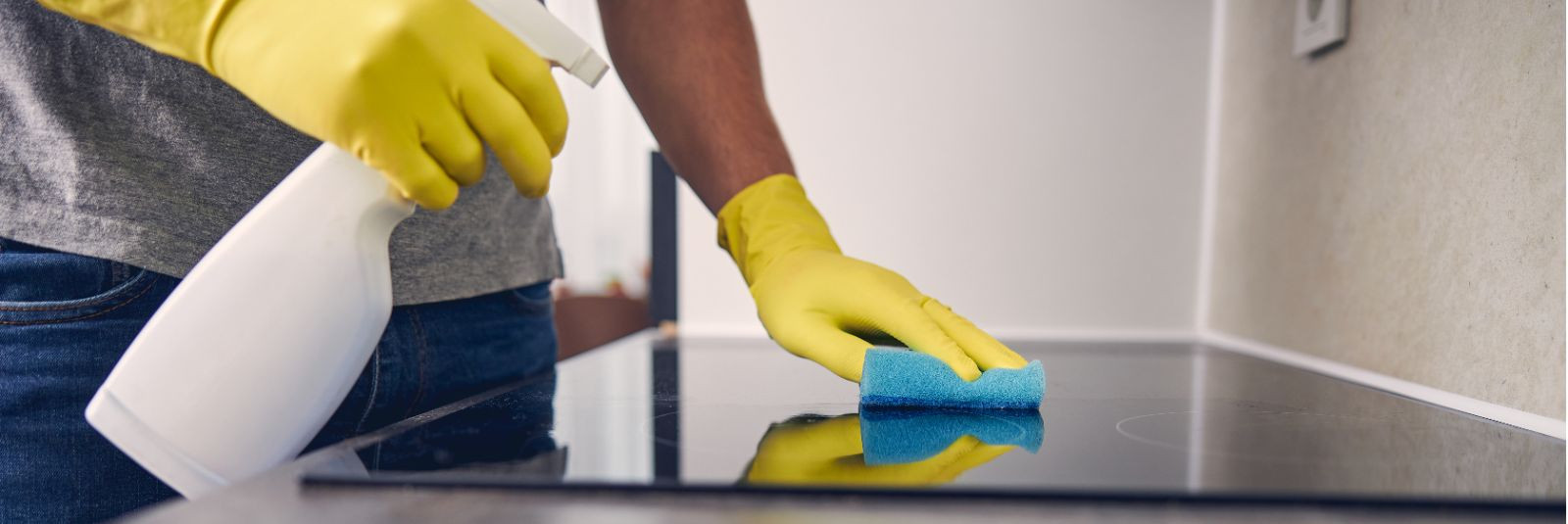 Rasvased pinnad on kodu koristamisel tavaline väljakutse, eriti ...