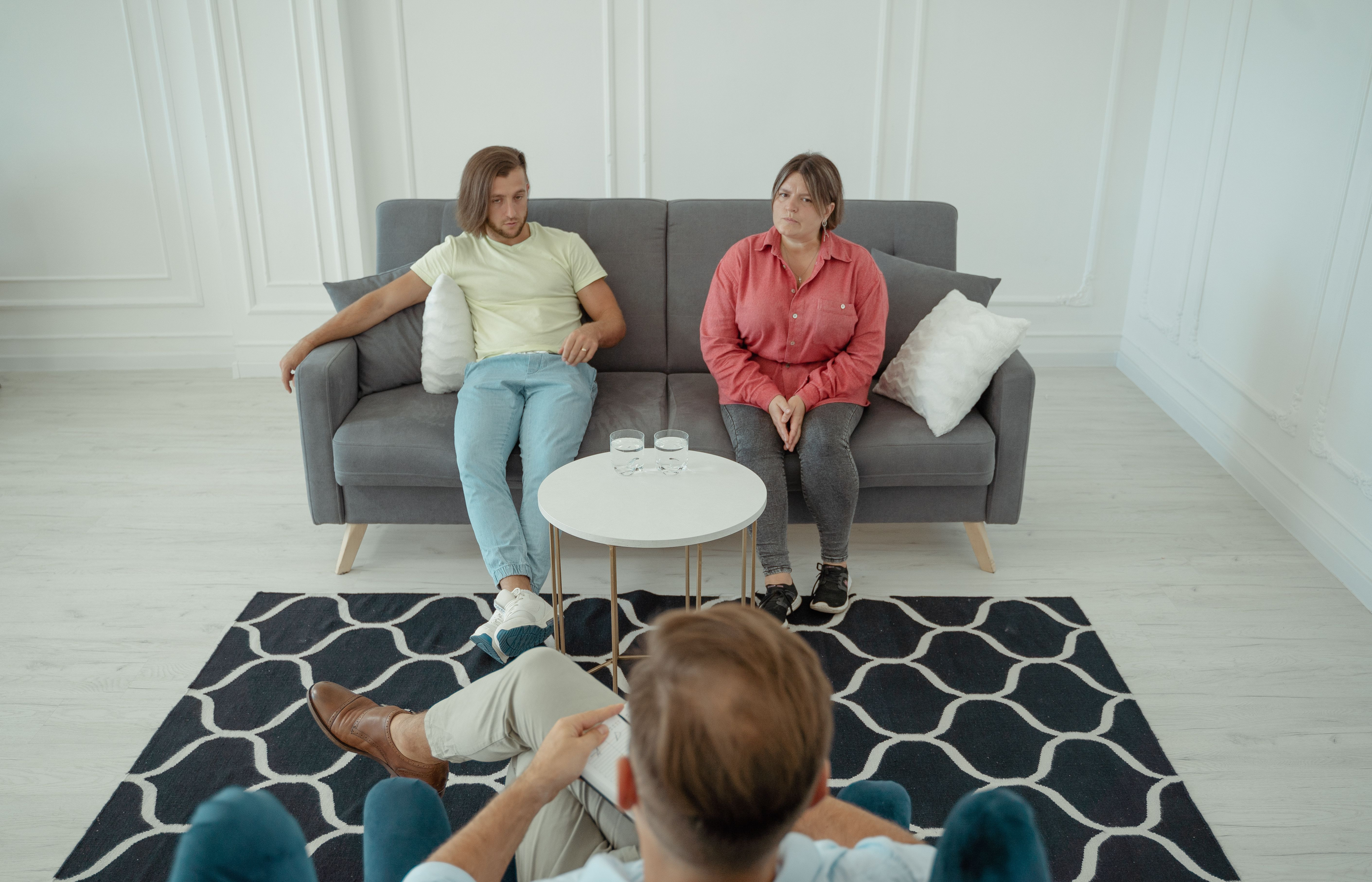 Supporting a better understanding and more peaceful communication    Relationship support  has been created for couples and close ones who want to improve mutua