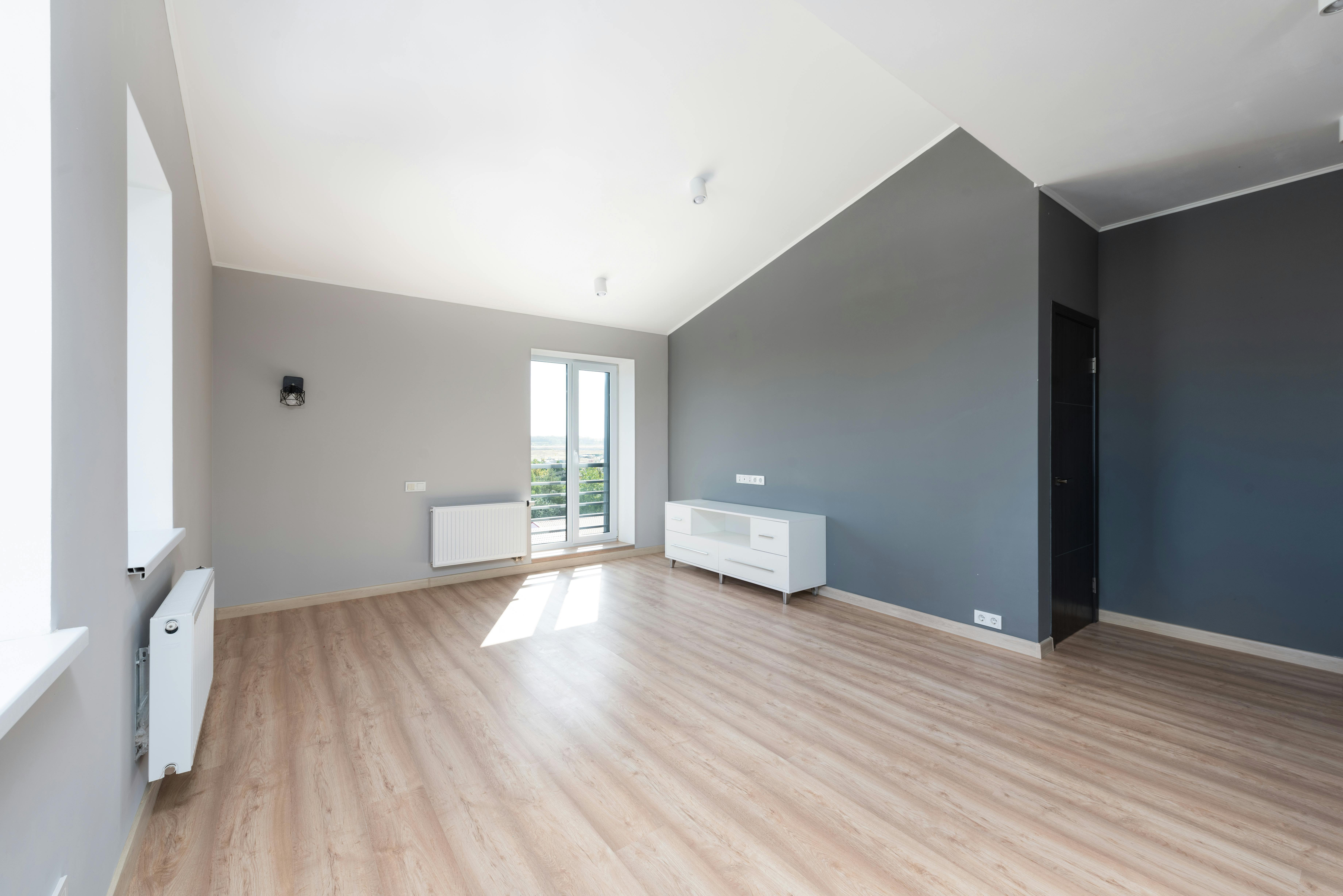 The real estate solution  combines two important needs: quality  renovated apartments  offer to buyers and simple, fast   housing sales  opportunity owners. The